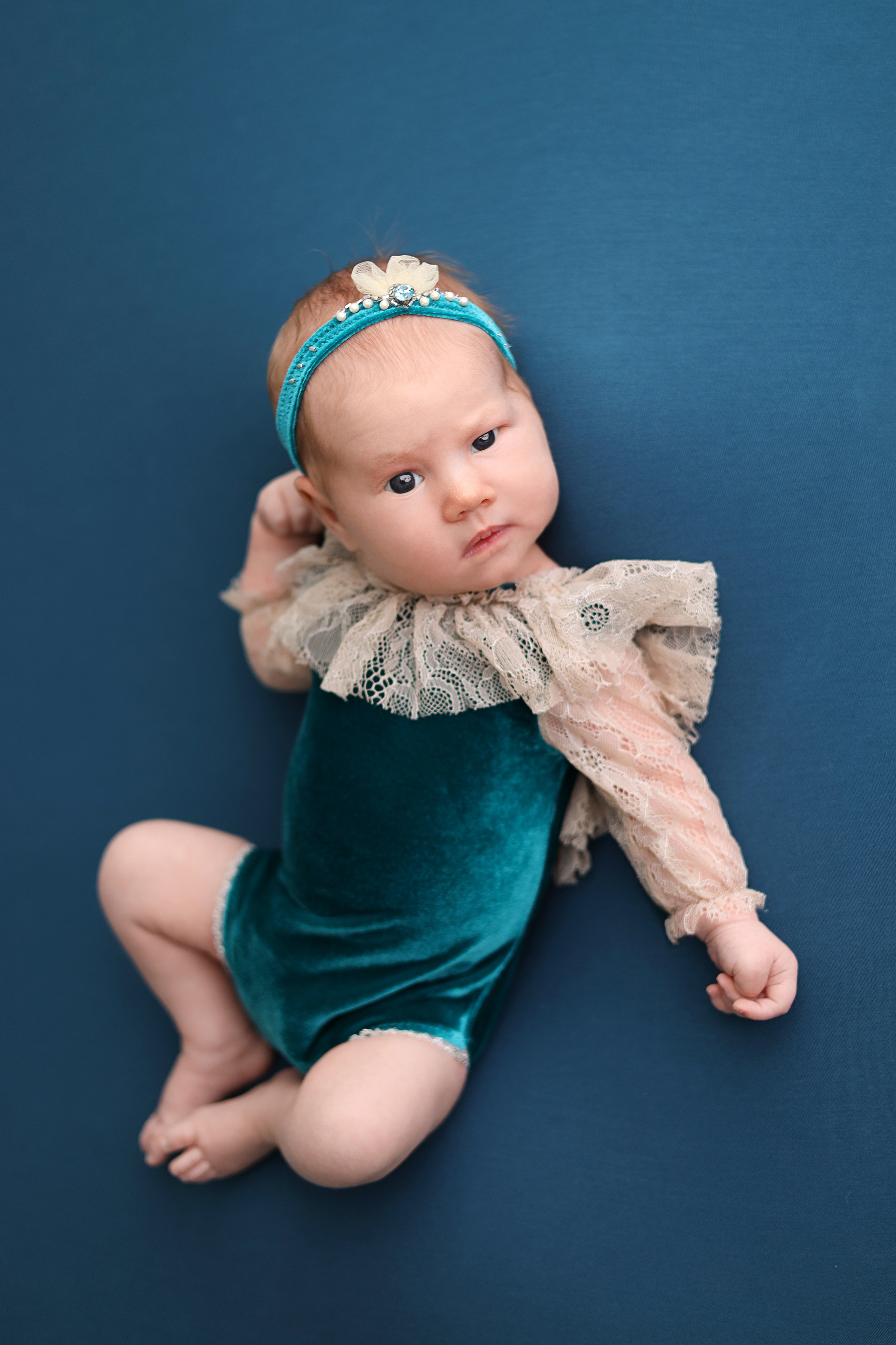 Ньюборн съемка Алисы, оптимальный пакет co стилем natural. Фотограф новорожденных Москва. Ньюборн фотограф Москва