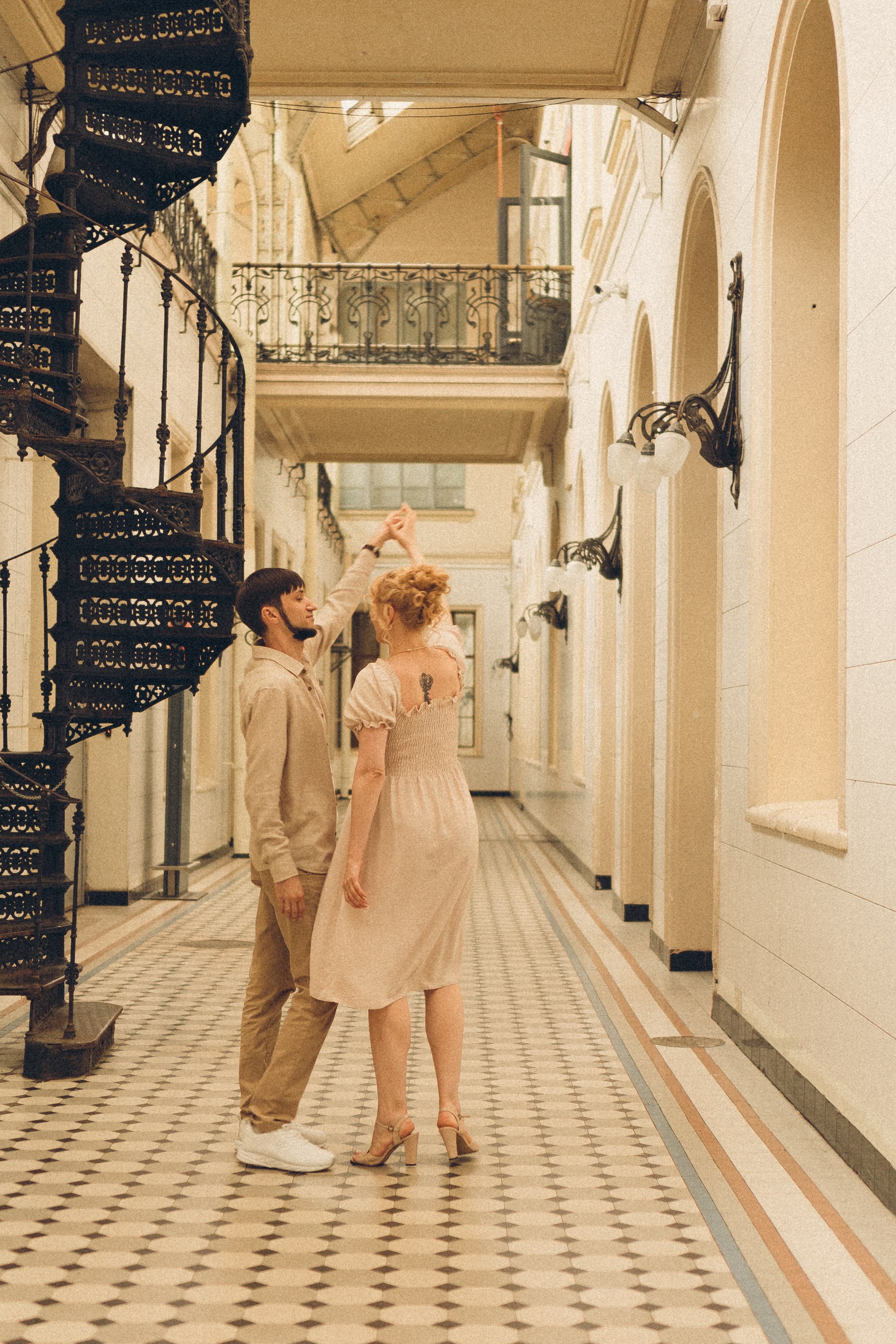 ПРОГУЛКА НА ВИТЕБСКОМ ВОКЗАЛЕ. Профессиональный фотограф, Санкт-Петербург — Виктория Богомолова