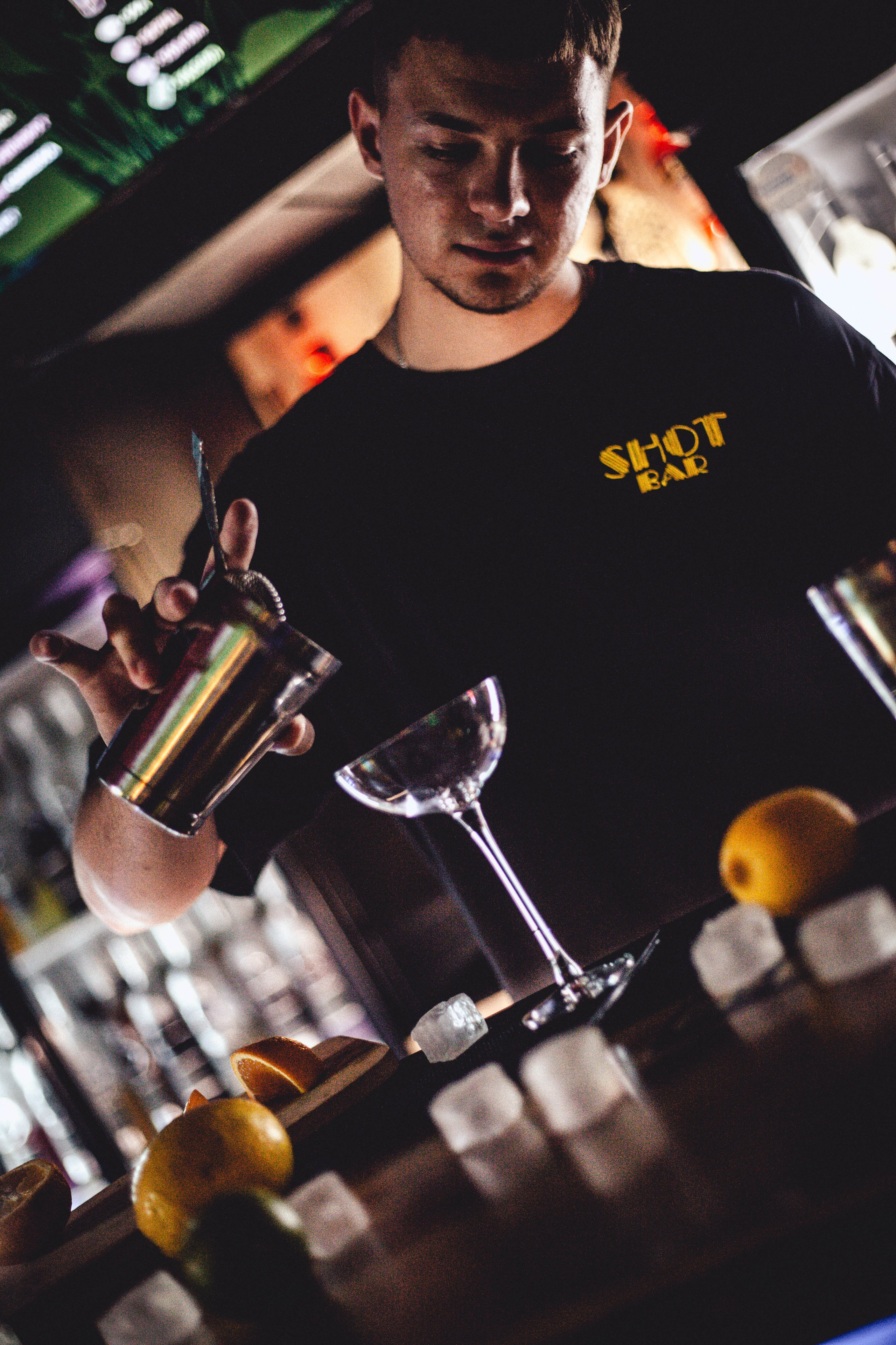 Шот Бар. Уличный фотограф Города N