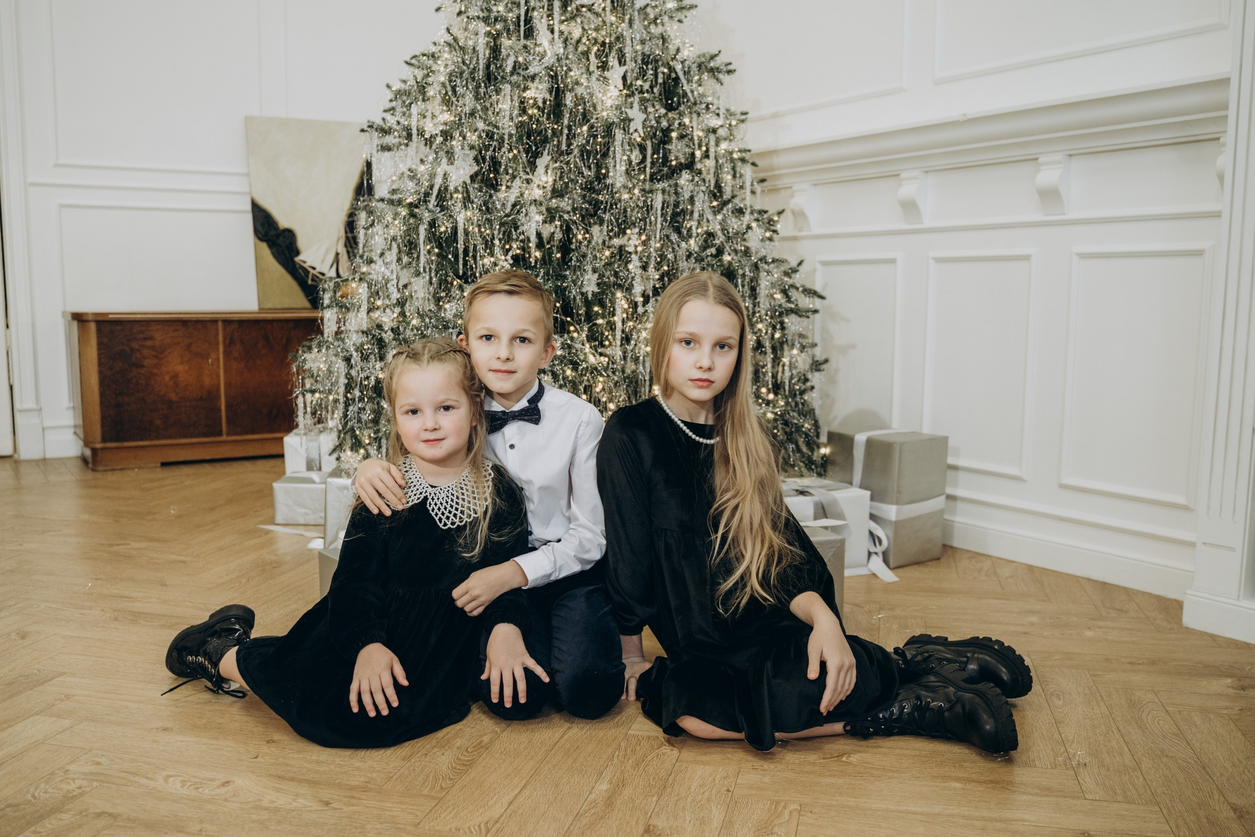 Семейная фотосессия в студии в Дмитрове. Свадебный фотограф в Дмитрове