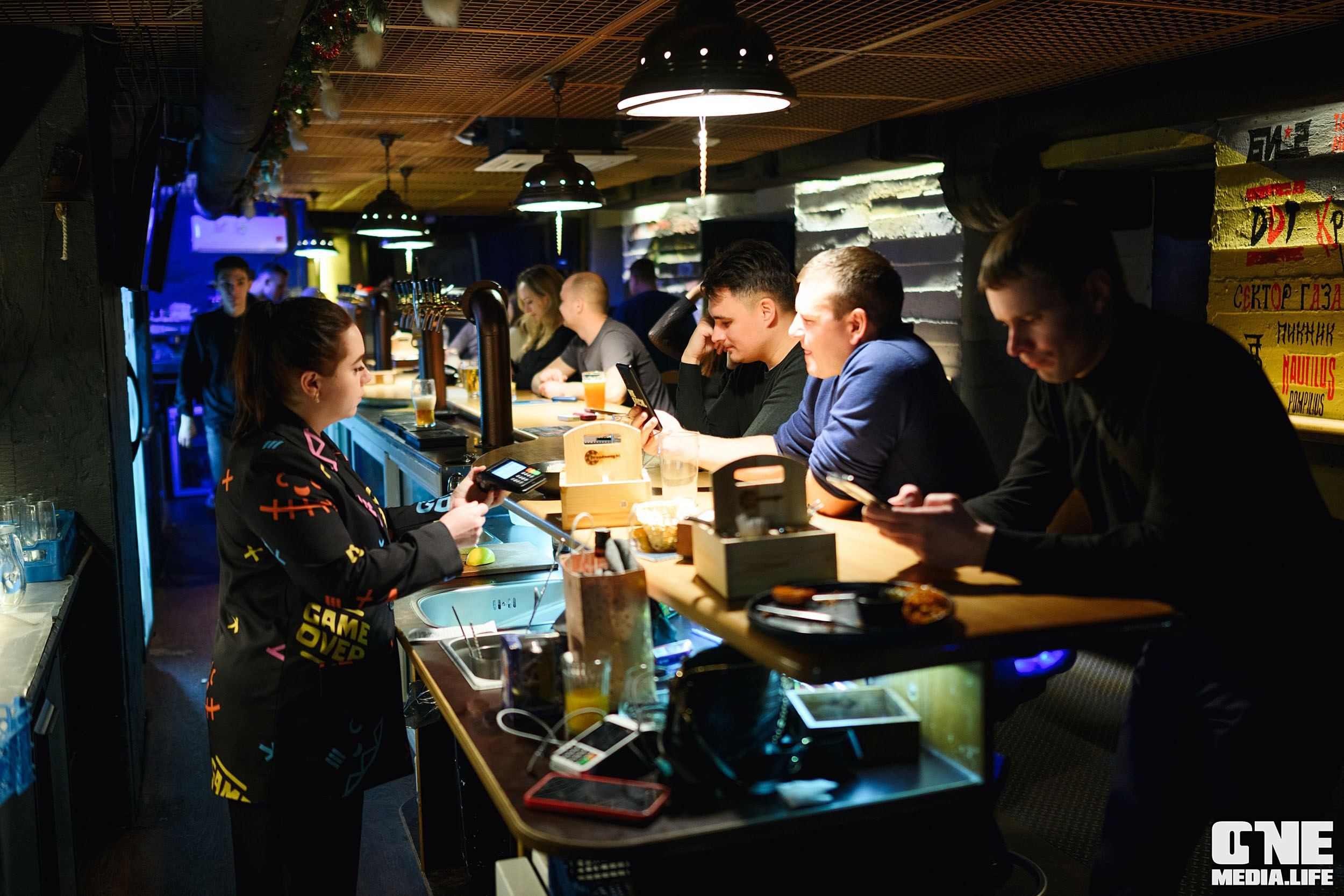 Фоторепортаж из бара Dreadnought. One Media Life: фоторепортажи, фотоотчеты с мероприятий и заведений