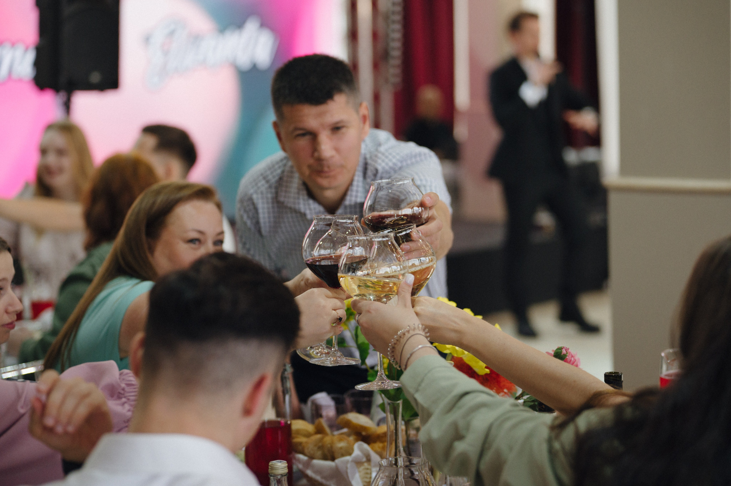 Елизавета и Роман. Репортажный и свадебный фотограф в Сургуте