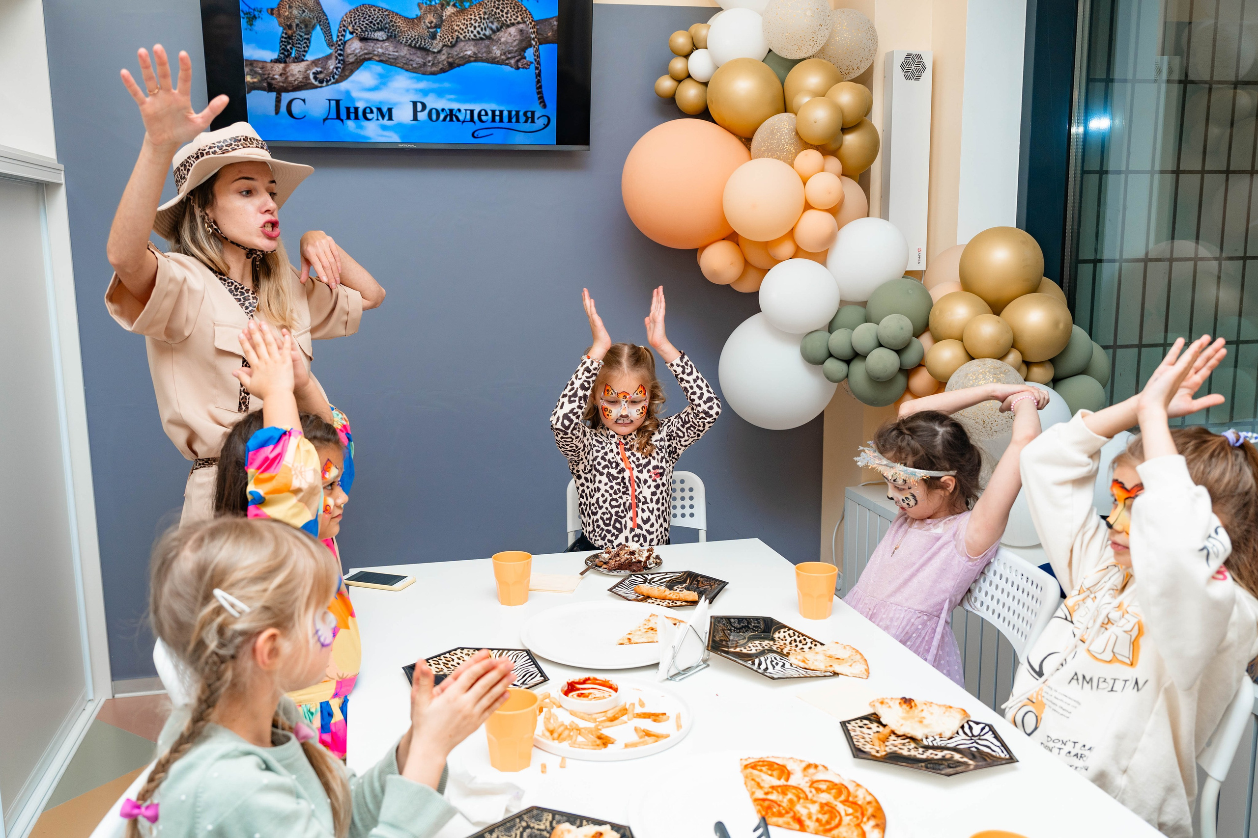 День Рождения Лауры в TiDi-клуб. Фотограф Никита Комаров