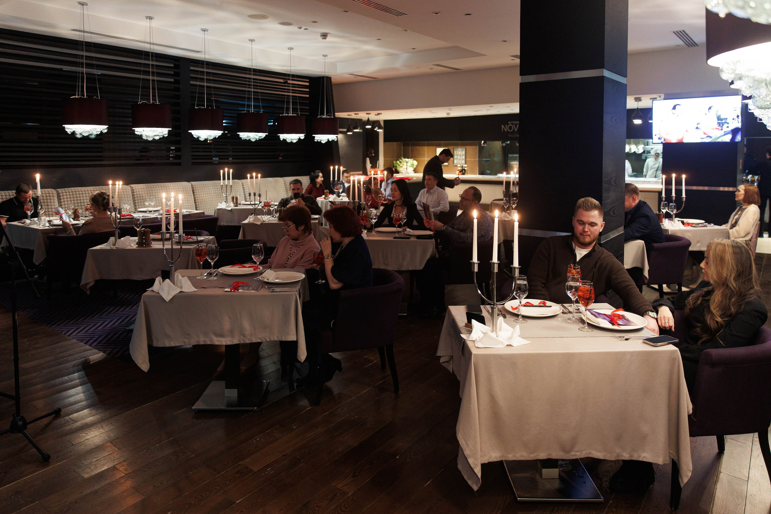 Поэтический вечер в ресторане Novum. Репортажный и свадебный фотограф в Уфе Павел Кожевников