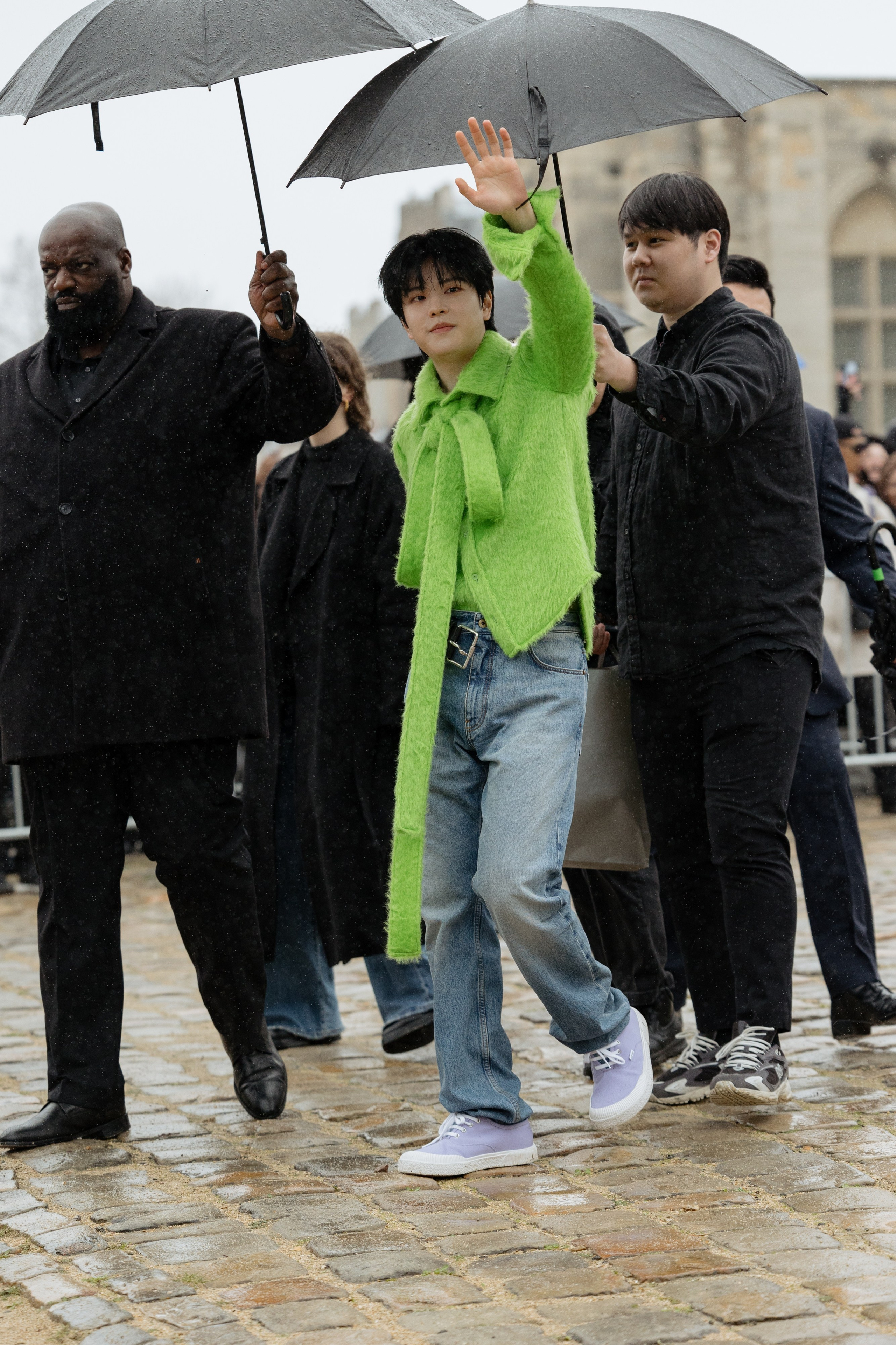 LOEWE PFW WOMENSWEAR FALL-WINTER 24/25. Photographer in Milan Ivan Goncharov