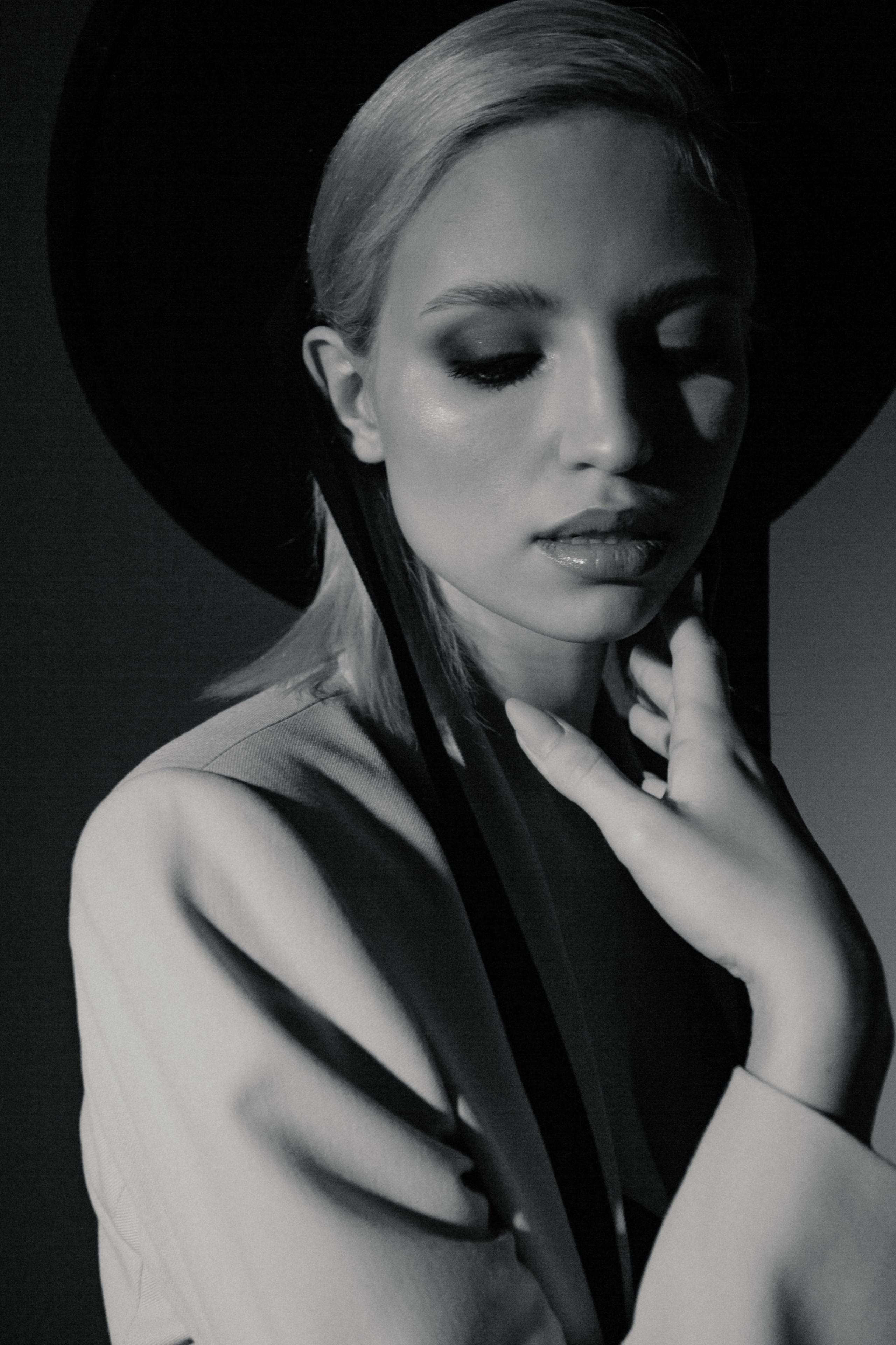 Женские портреты. Анна Оранжевая — фотограф | съёмки про жизнь, состояние и настоящие эмоции