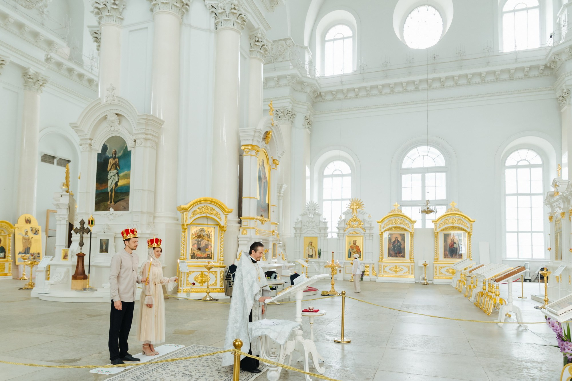 где лучше венчаться спб, смольный собор, сколько стоит венчание, лучший храм церковь для венчания, стоимость венчания в смольном соборе, фотограф на венчание, обвенчаться в Питере, смольный собор как обвенчаться