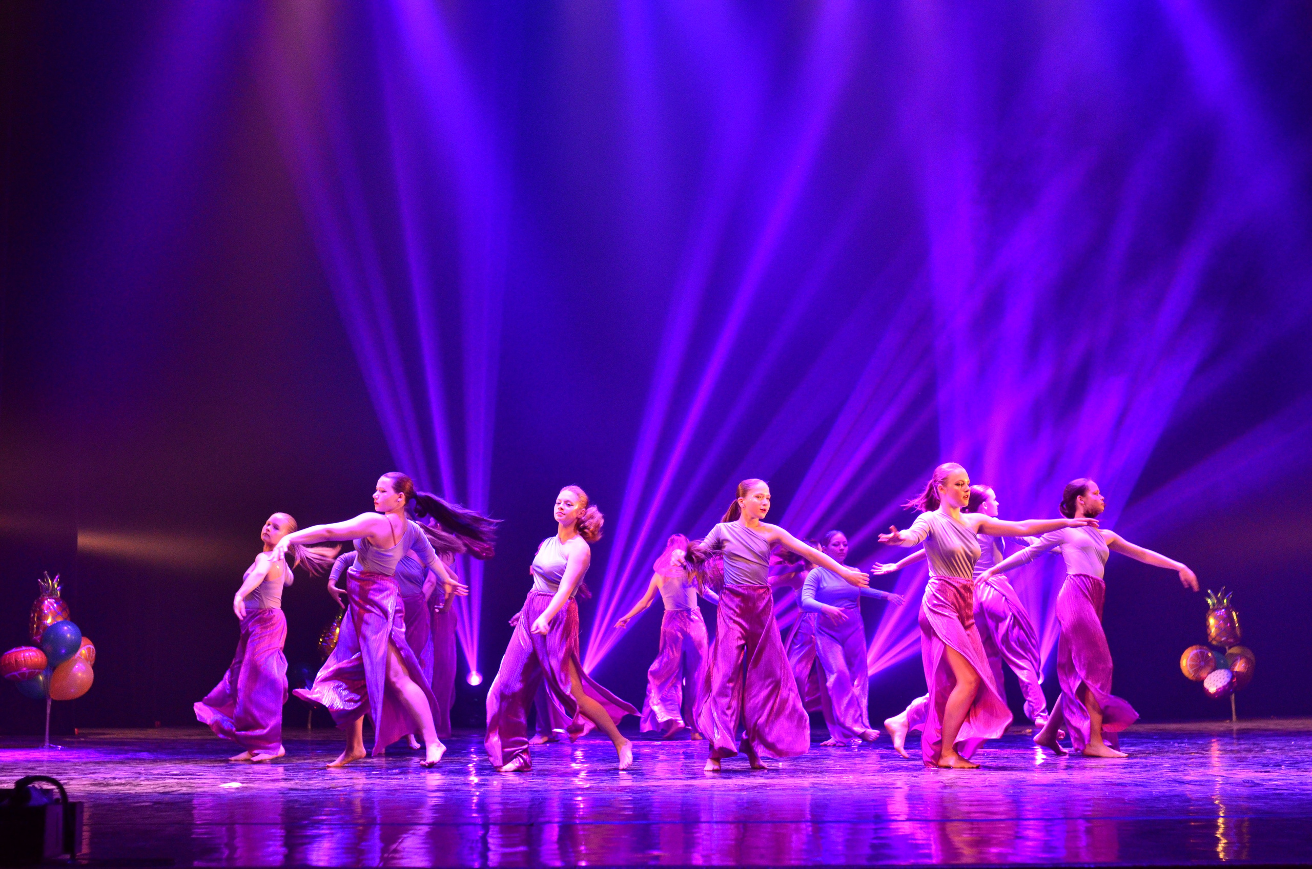 Танцы. Фото детских спортивных мероприятий и всякое интересное через объектив