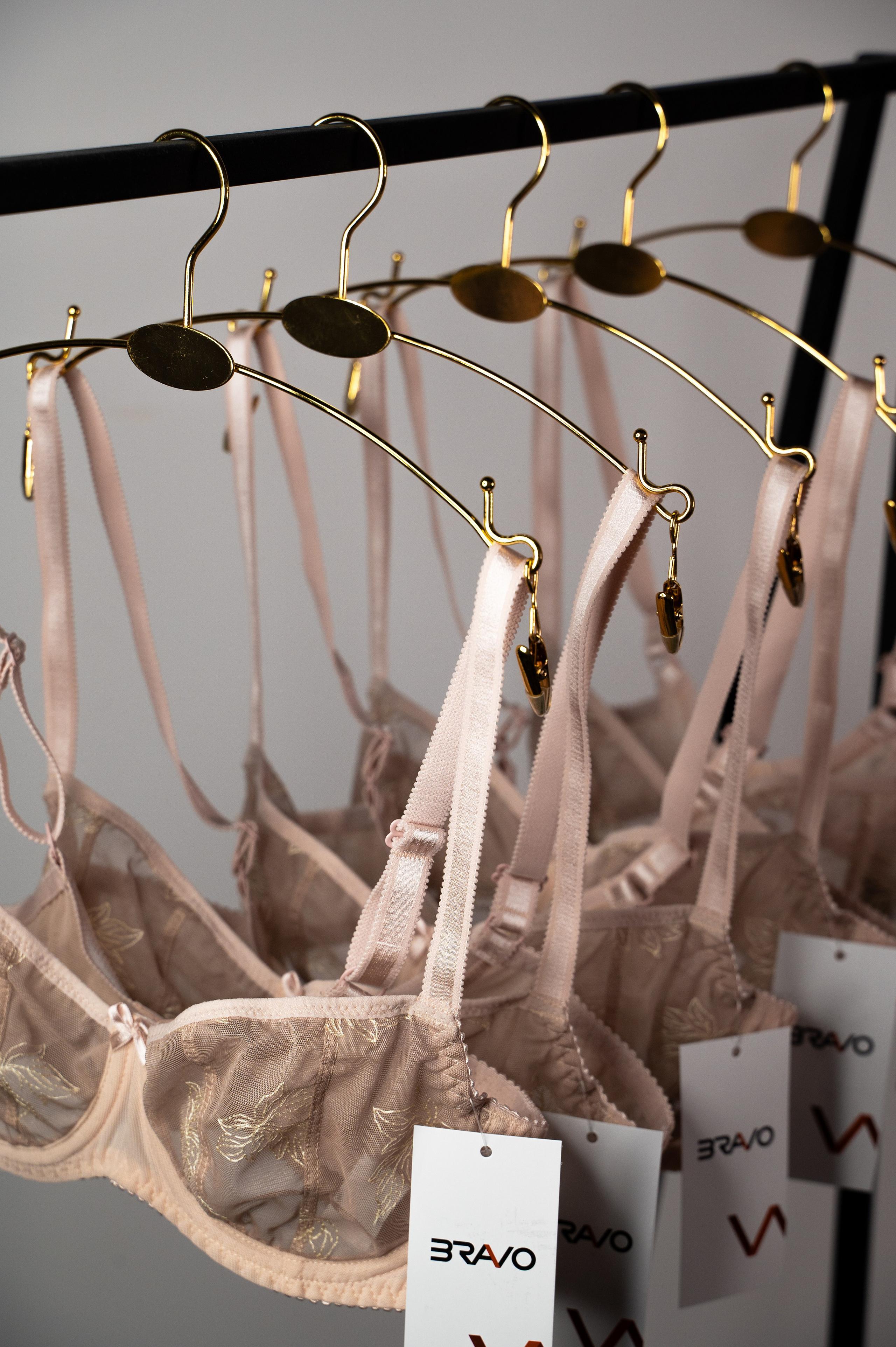 съемка для брендов. съемка для бренда нижнего белья, нижнее белье купить Минск, женско нижнее белье, бизнес, милавица, браво, белье браво, нижнее белье Минск, нижнее белье Беларусь, фотограф Минск, съемка для инстаграм, марк вормэль, красивое женское белье, кружевное белье, бюстье, трусы женские, съемка для валдбериз, wildberries, ozon, плюс сайт, ретушер Минск, смм, визуал для инстаграм, фотограф бля брендов, съемка брендов,