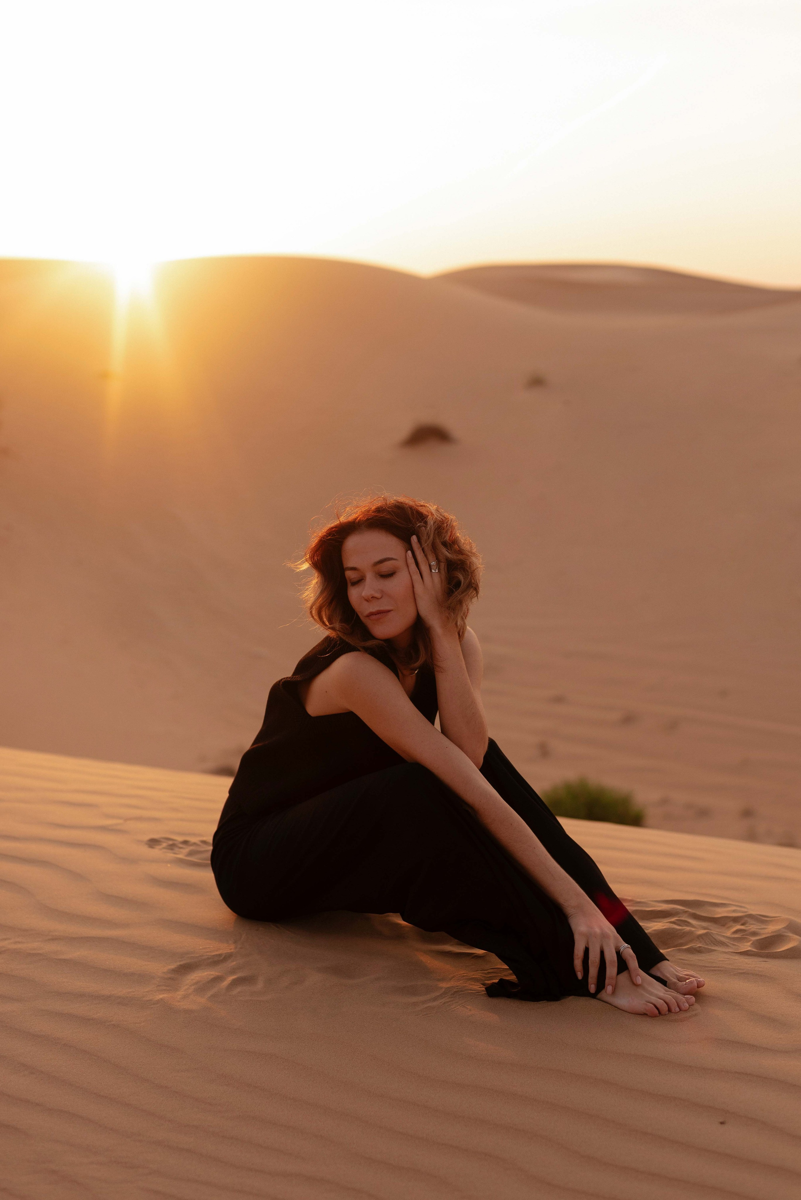 Наташа в пустыне 22 год. Фотограф и видеограф в Москве и Абу Даби Мария Кулагина