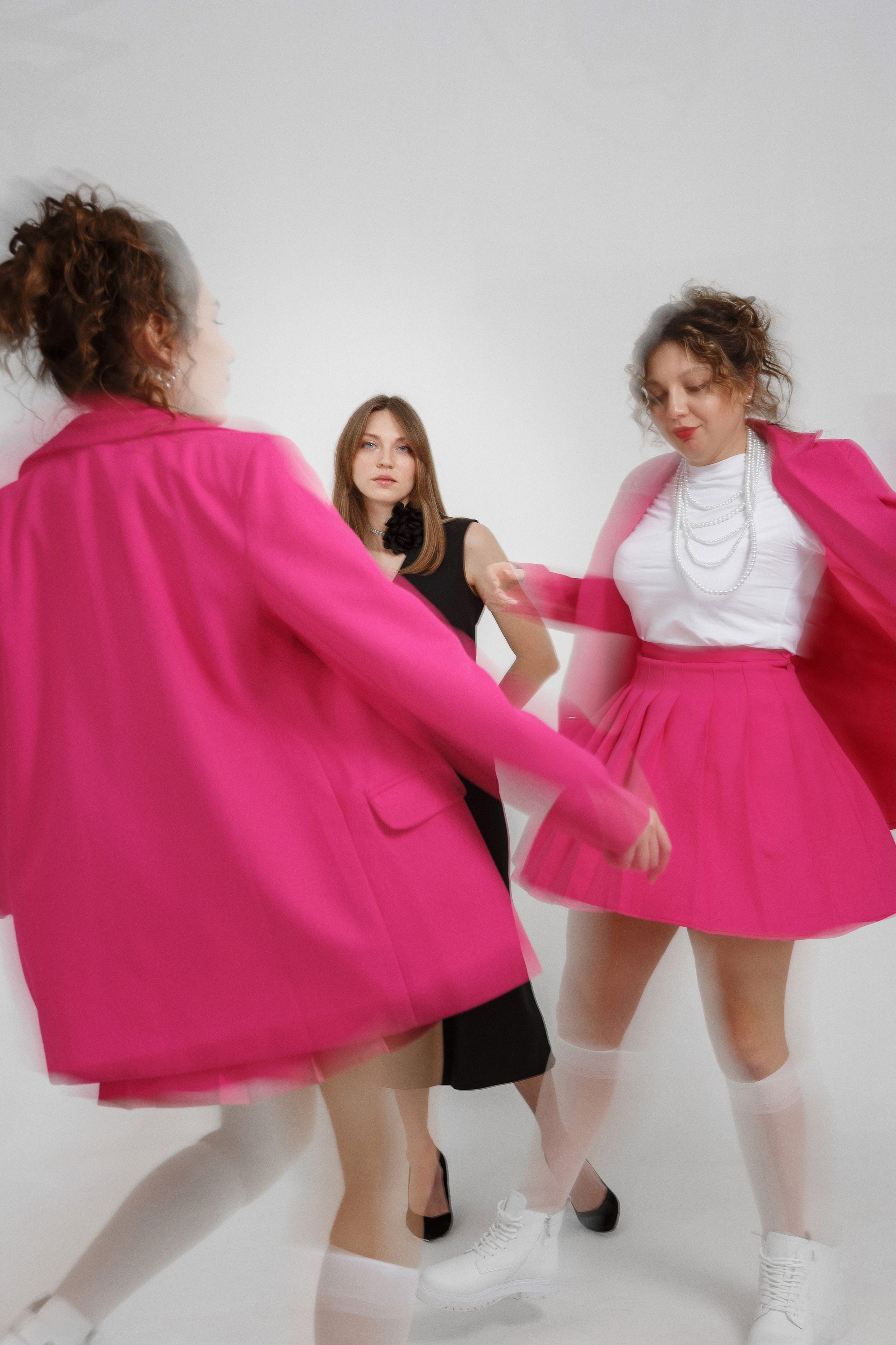 Фотосессия организаторов XOXO и невест в фотостудии 'Луч' в Таганроге. Свадебный и семейный фотограф в Таганроге Бакарюк Антон