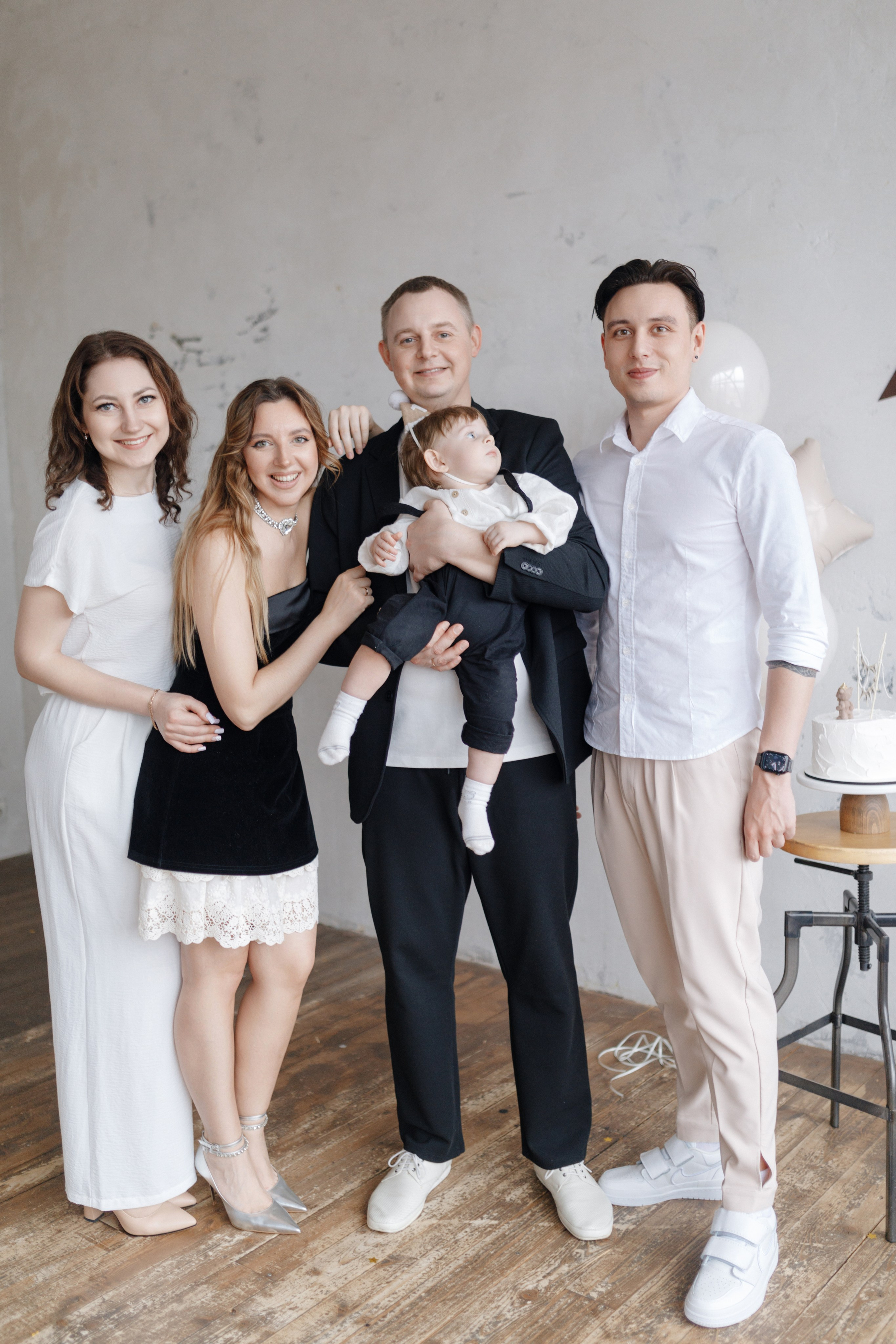 Арсению Годик. Главная