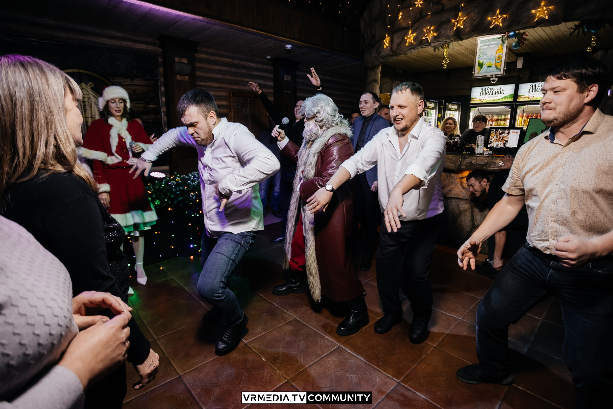 Новогодний вечер у «Петровича»