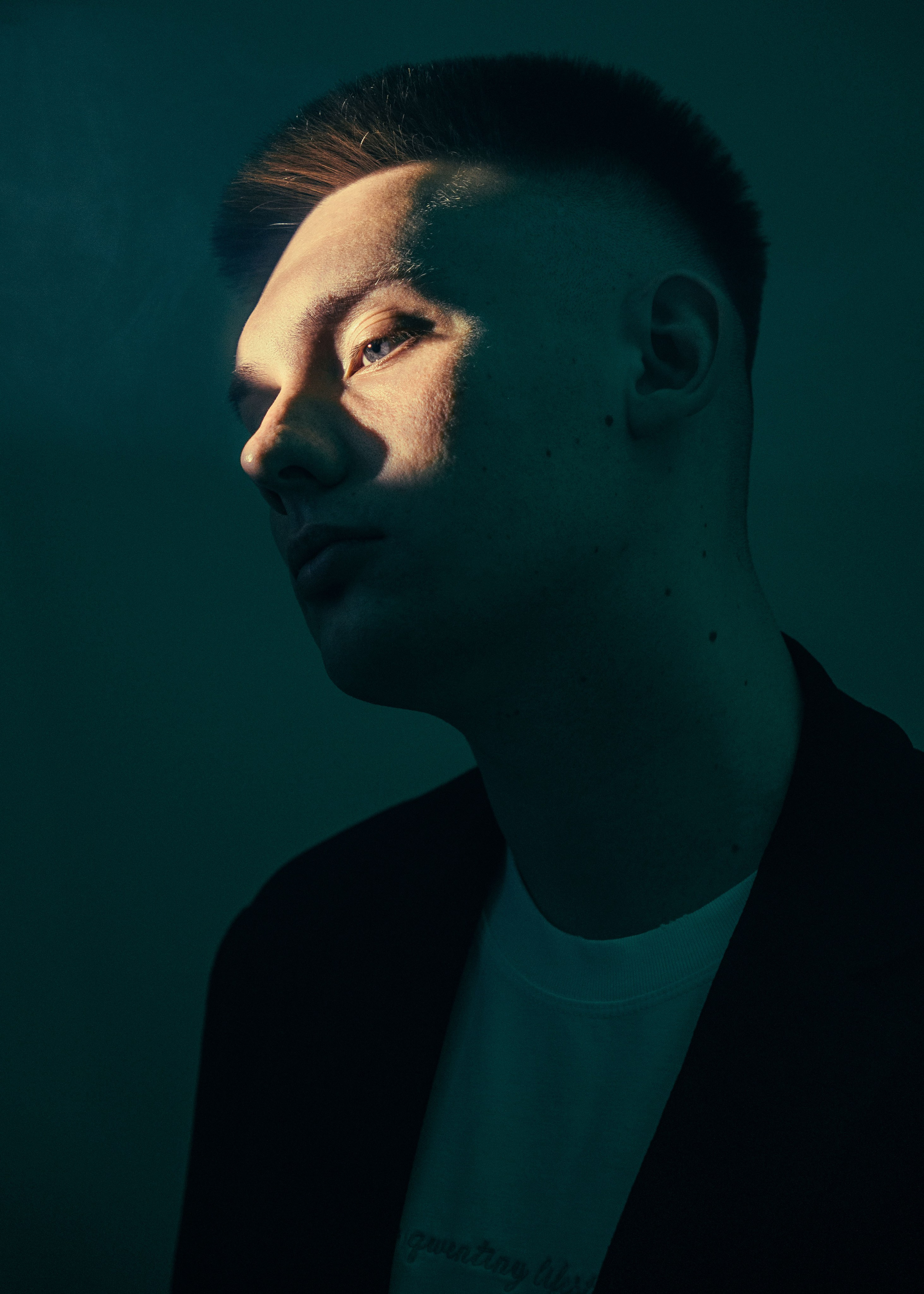 Мужской портрет в студии — Москва. Фотограф Зиновьев Илья, Москва