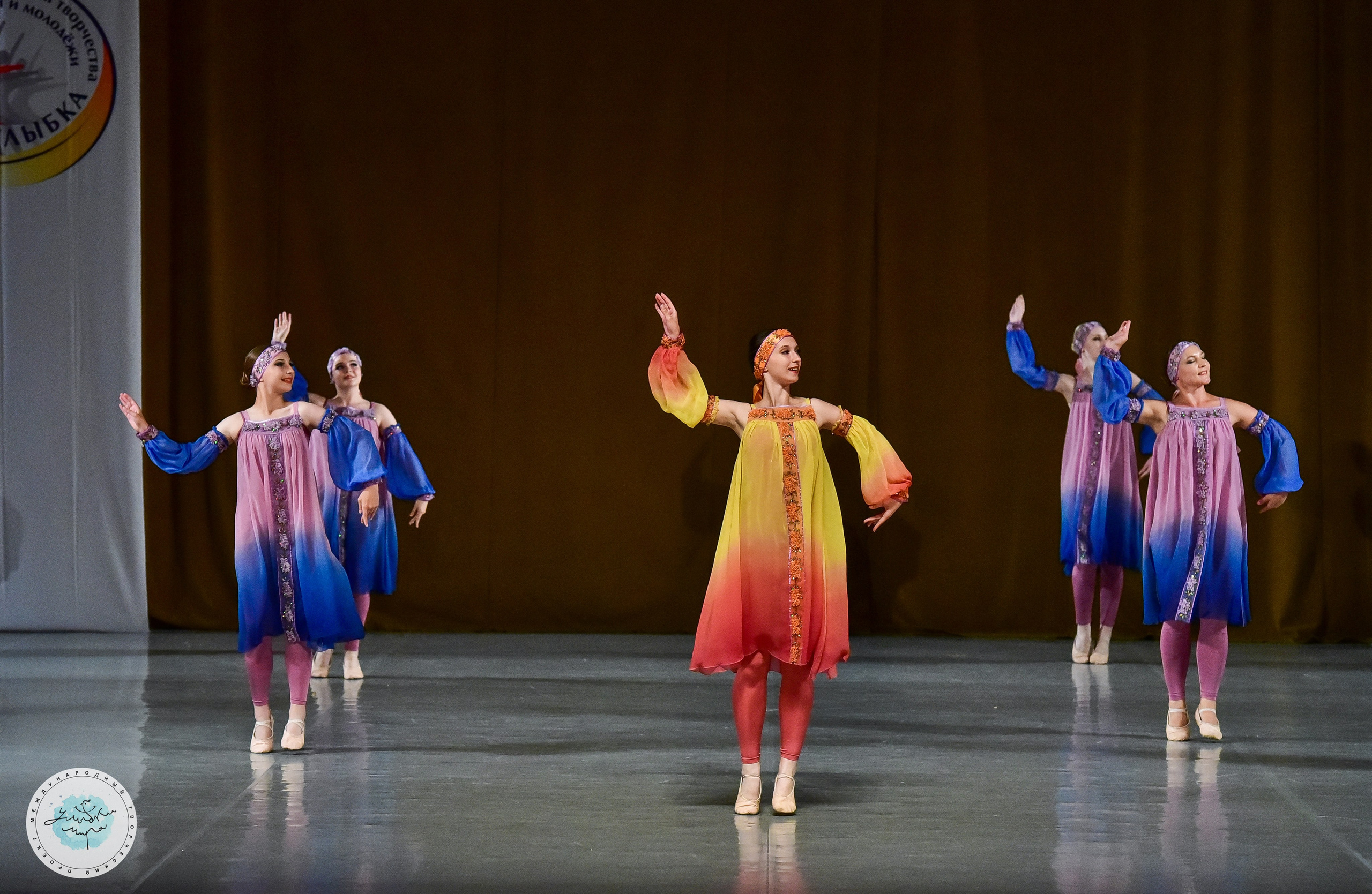 04.07.2024 Финал Международного творческого проекта «Улыбки Мира» г. СПБ. Медиастудия Фото Концепт