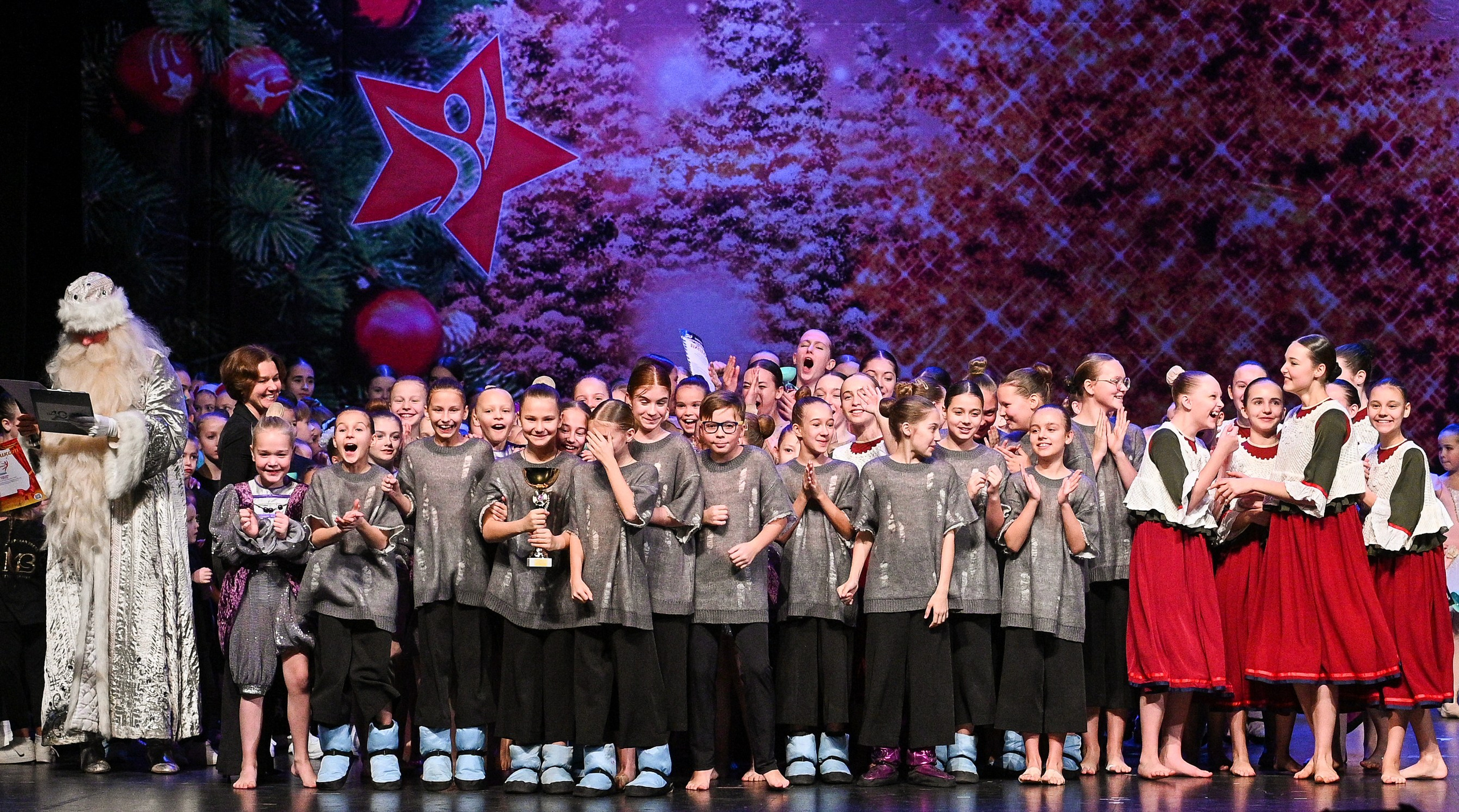 14.11.2024 «Новогодний Звездопад Талантов» Фестивальное движение «Шаг к мечте» г. Москва. Медиастудия Фото Концепт
