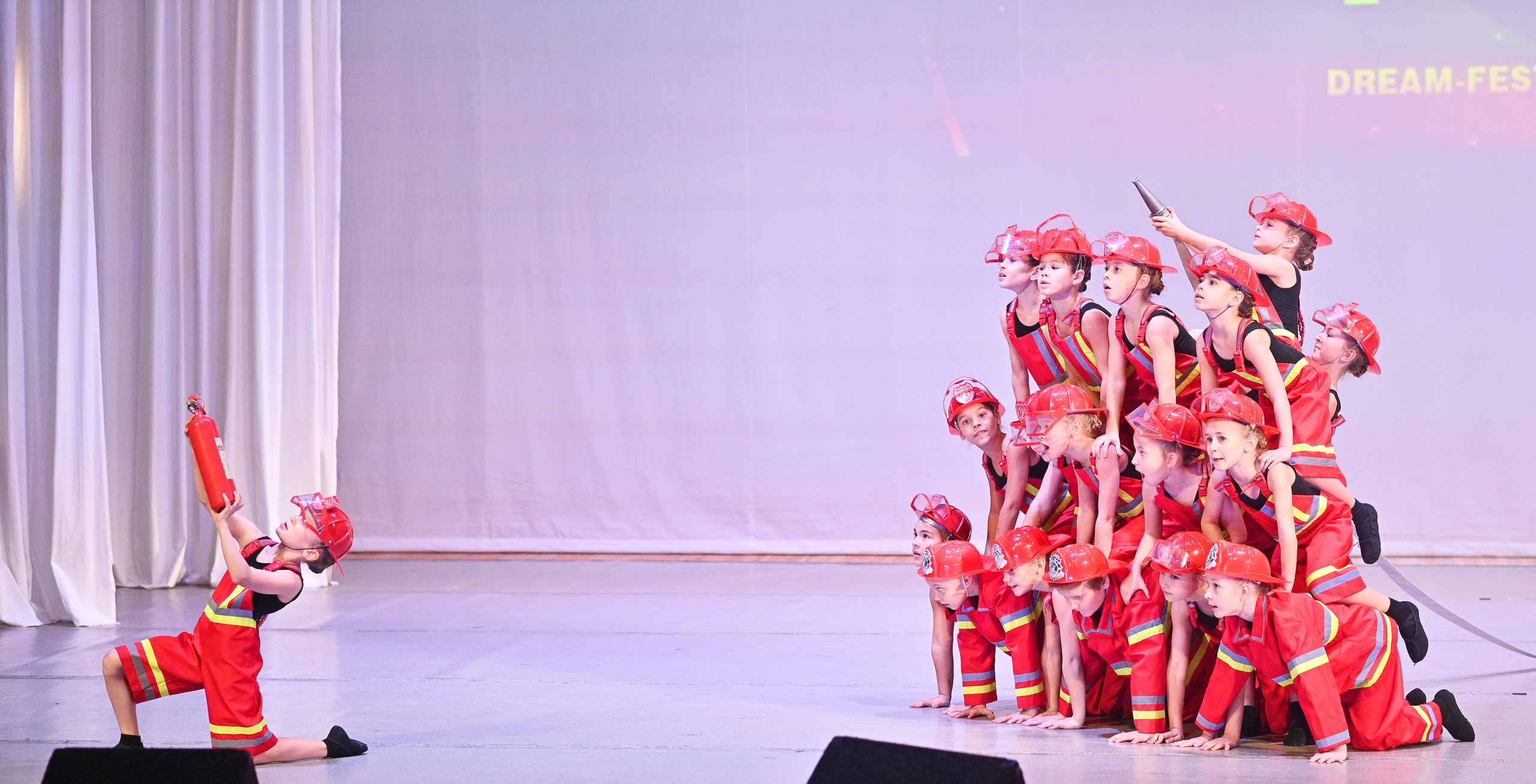 30.11.2024 Фестивальное движение «Шаг к мечте» г. Петрозаводск. Медиастудия Фото Концепт