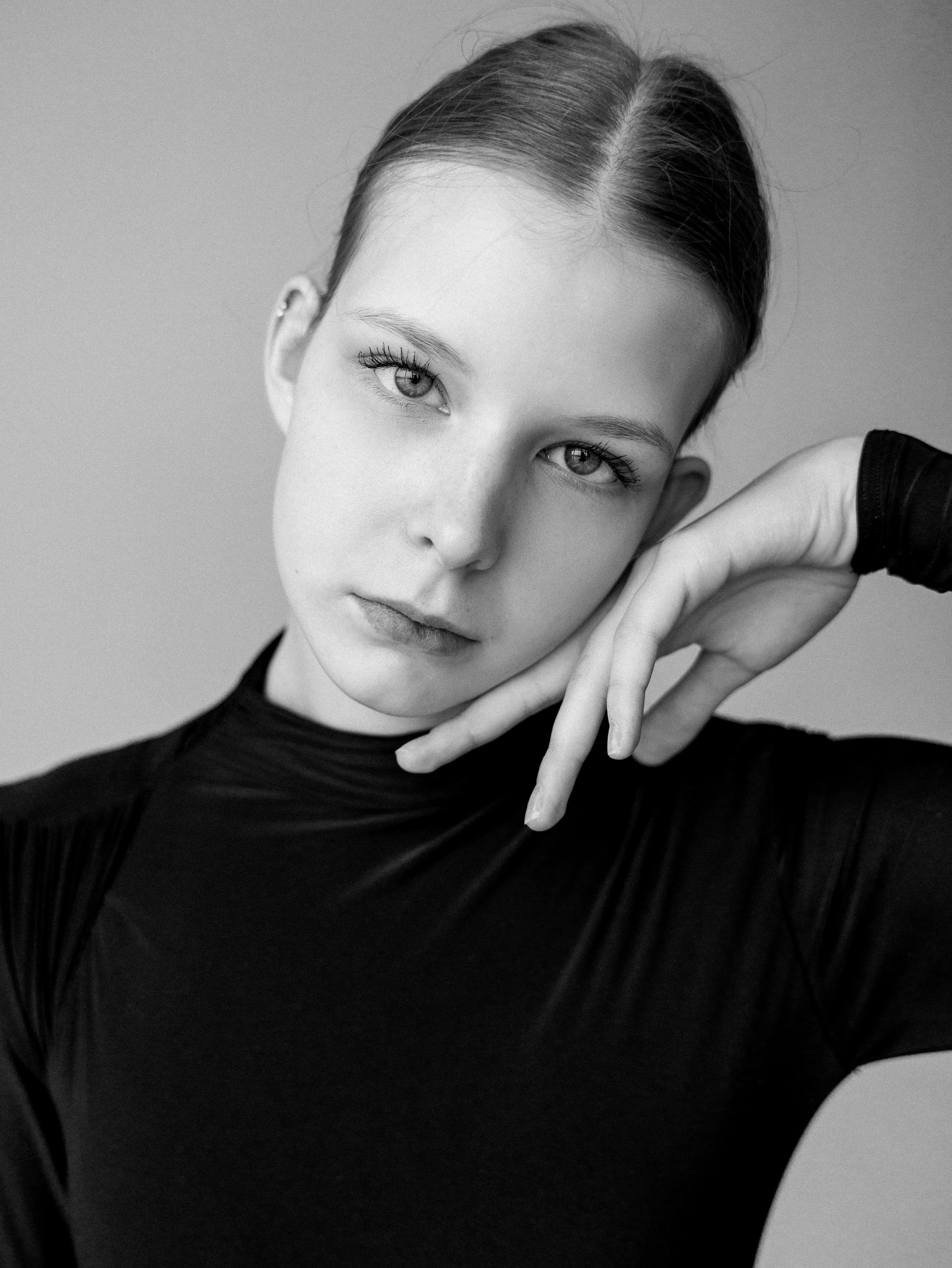 Портретный фотограф в Москве — Янка Шемшурова