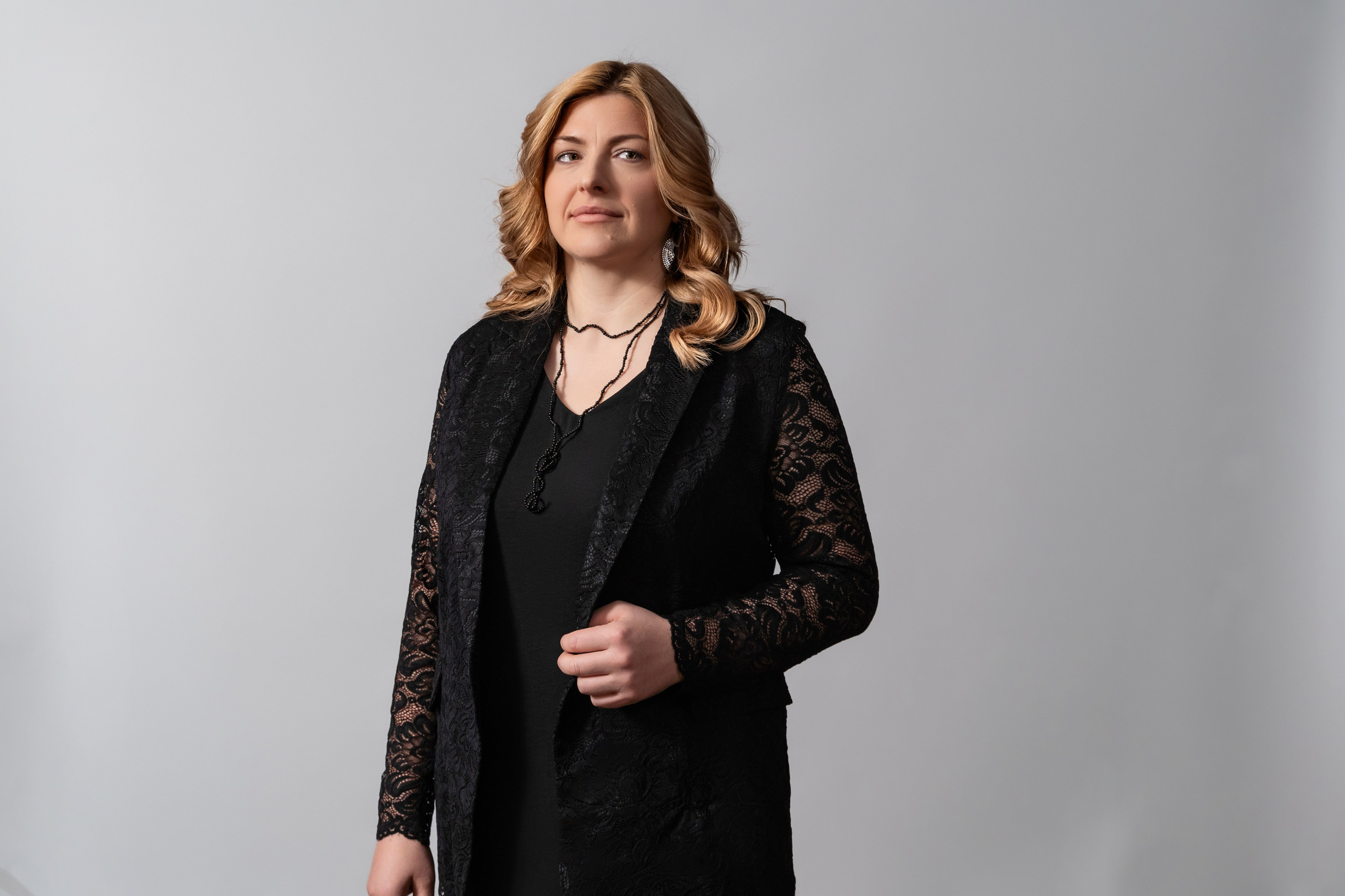 Корпоративные портреты сотрудников. Свадебный и семейный фотограф в Омске Белозерова Александра