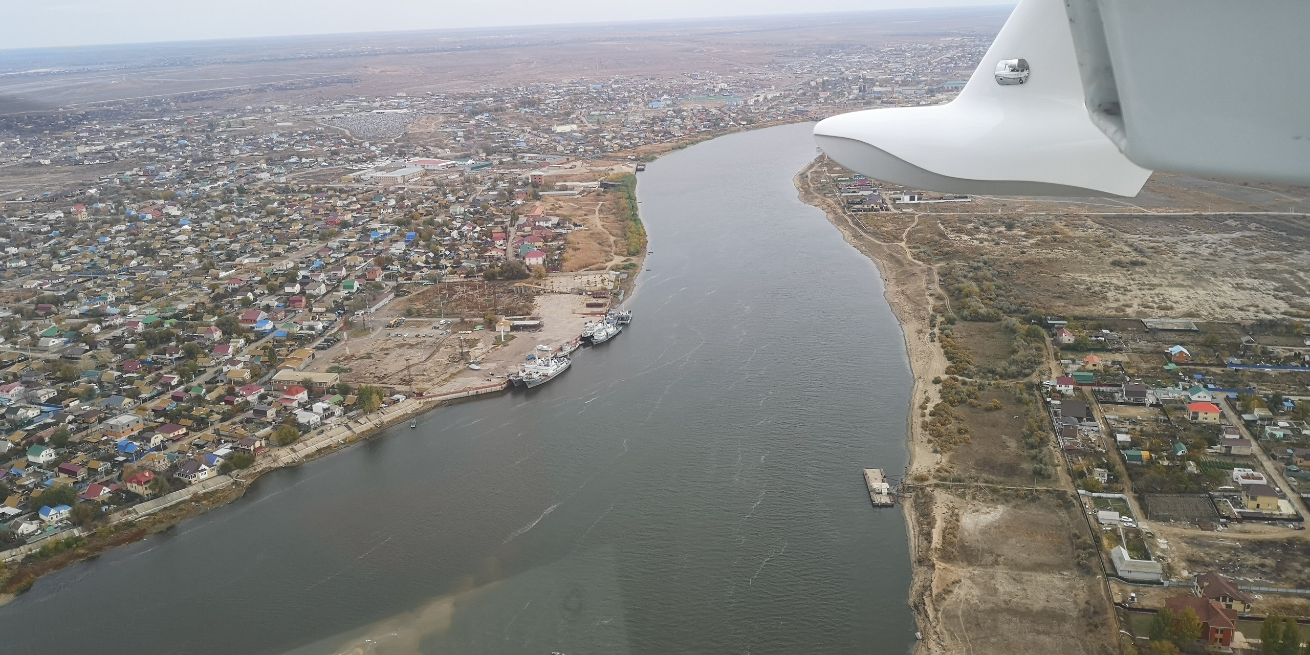 Каспийское море (наука на Ла-8) (2021 г.). Фотоальбом показывающий увлекательный мир авиации и мир медведей Андрея Иванова