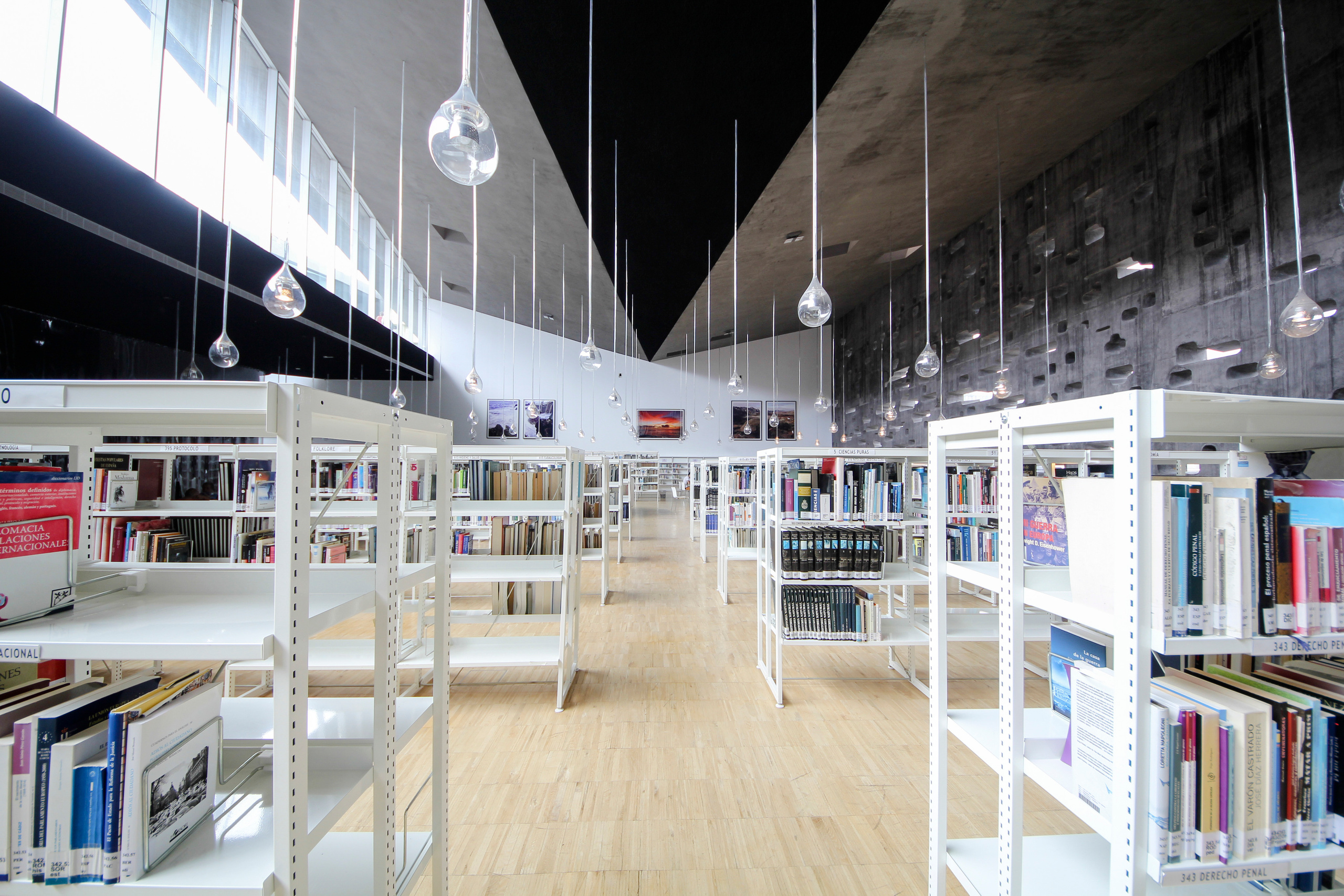 Herzog & de Meuron: TEA Art Space, Tenerife, Spain. Интерьерный фотограф Дима Птицын и стилист Дарья Копылова