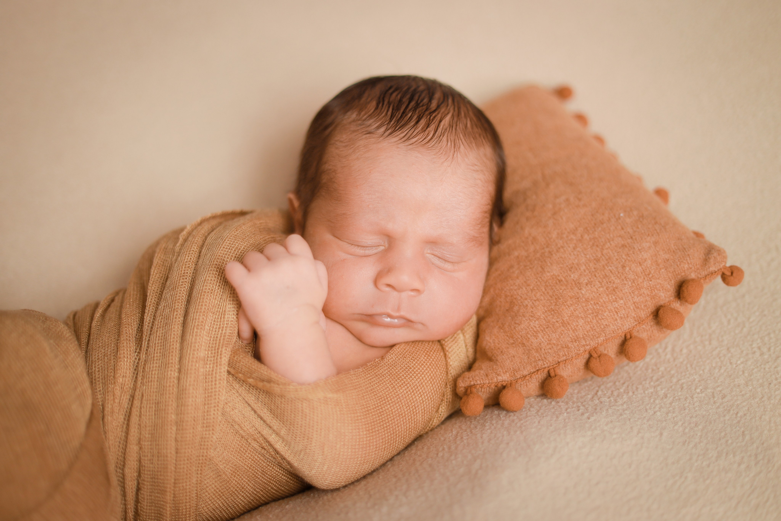 Ньюборн съёмка в студии. Семейный и Детский фотограф в Краснодаре Дарья Насаченко