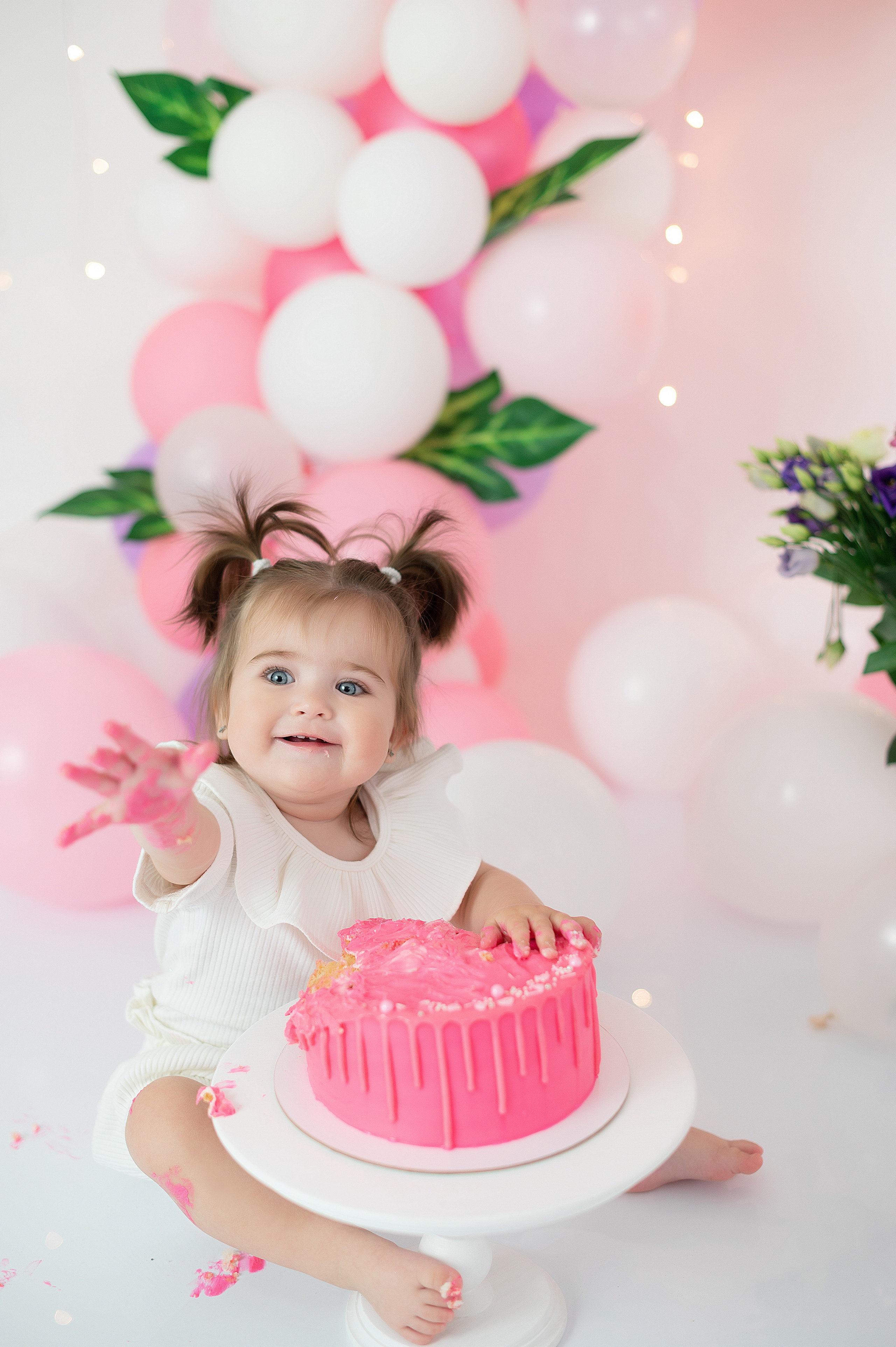 Первый годик Эвелине. Детский и семейный фотограф в Красноярске. Фотосессии новорожденных малышей до 1 месяца