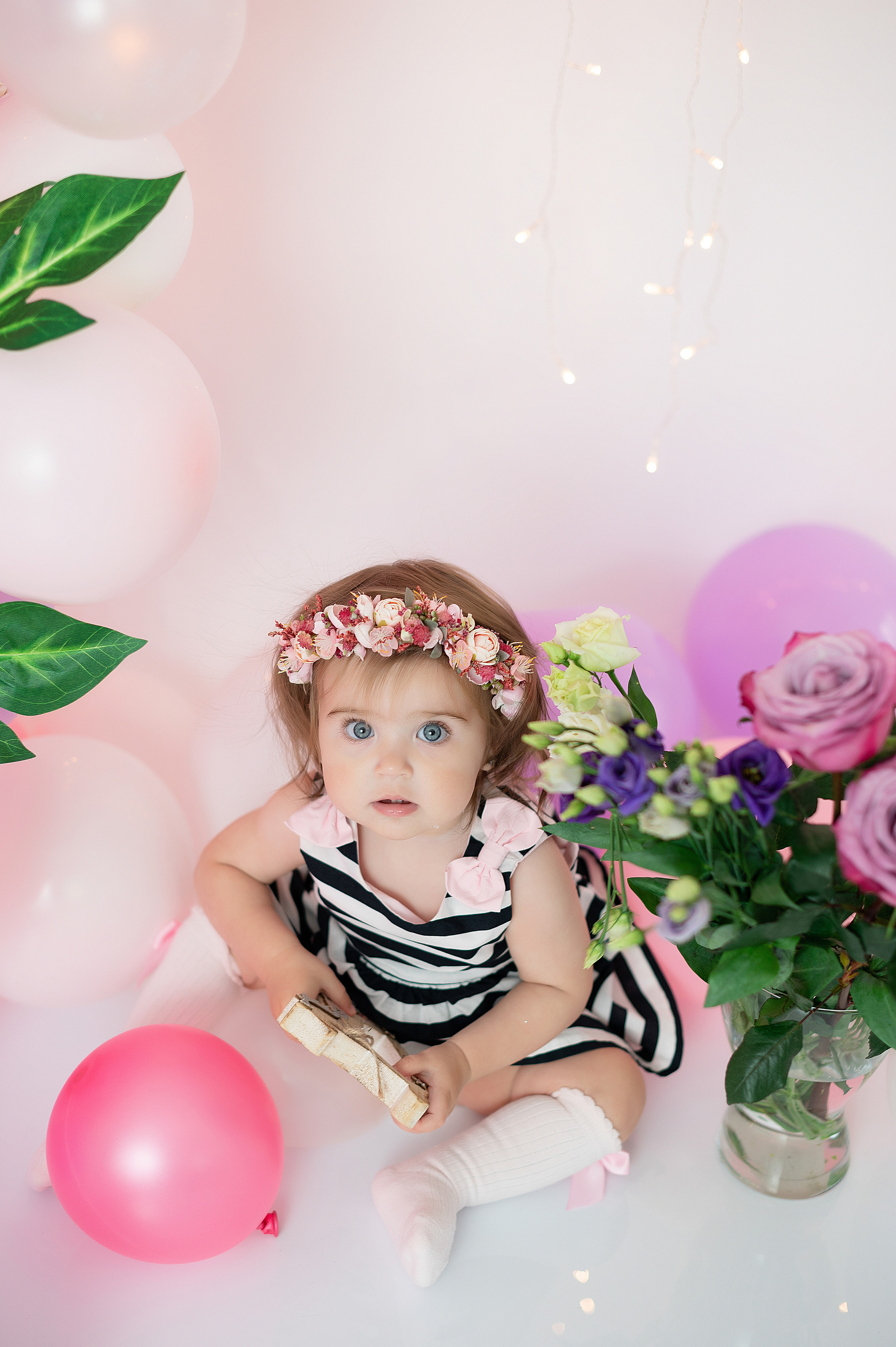 Первый годик Эвелине. Детский и семейный фотограф в Красноярске. Фотосессии новорожденных малышей до 1 месяца