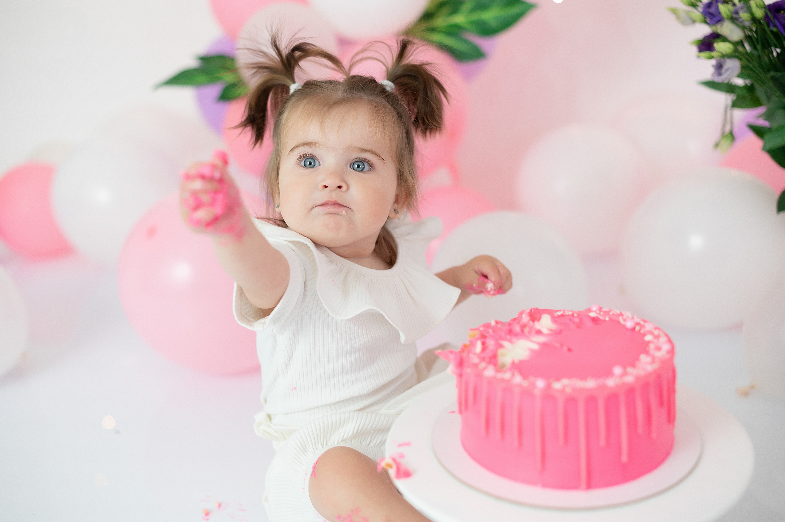 Первый годик Эвелине. Детский и семейный фотограф в Красноярске. Фотосессии новорожденных малышей до 1 месяца