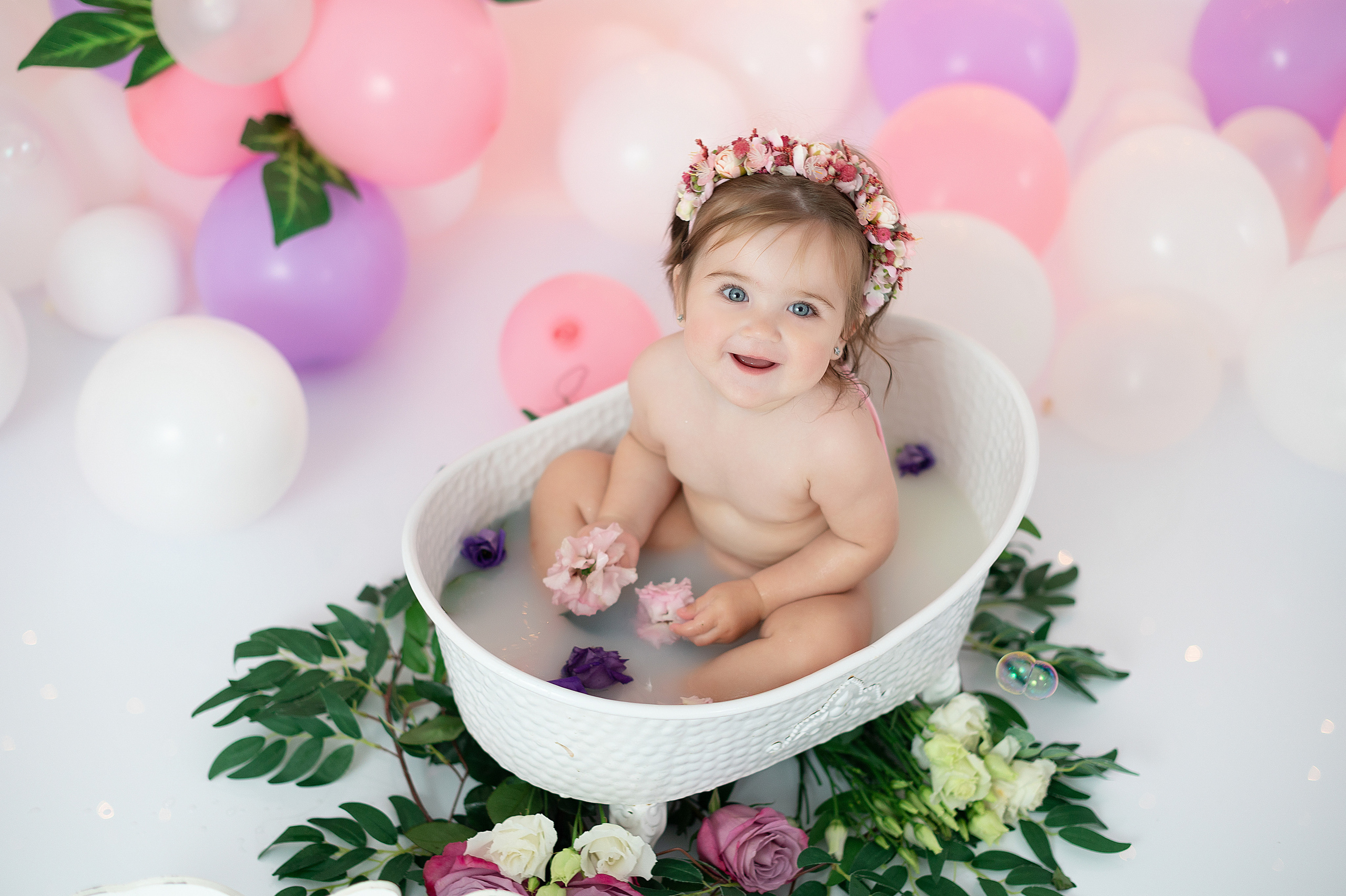 Первый годик Эвелине. Детский и семейный фотограф в Красноярске. Фотосессии новорожденных малышей до 1 месяца