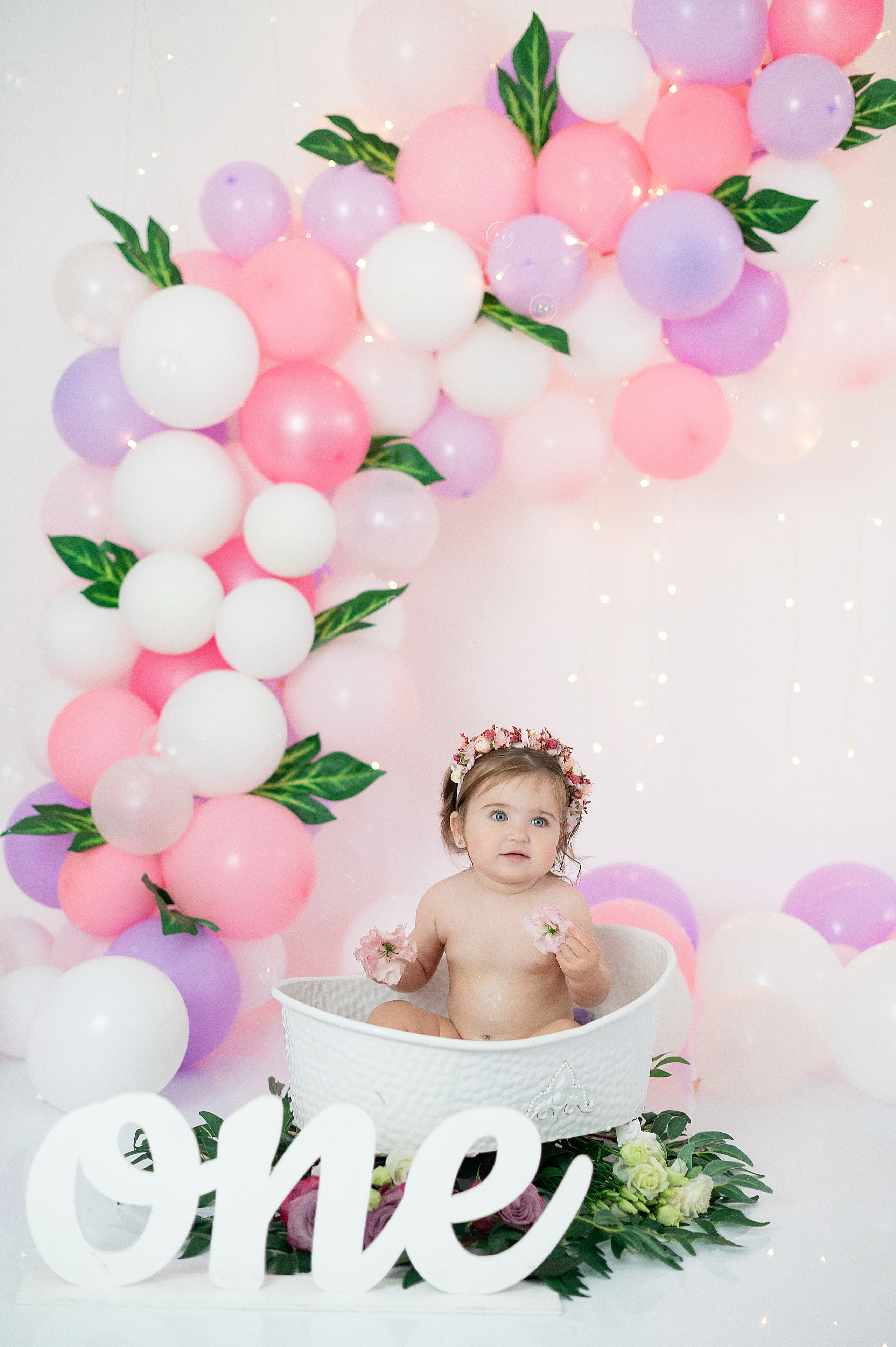 Первый годик Эвелине. Детский и семейный фотограф в Красноярске. Фотосессии новорожденных малышей до 1 месяца