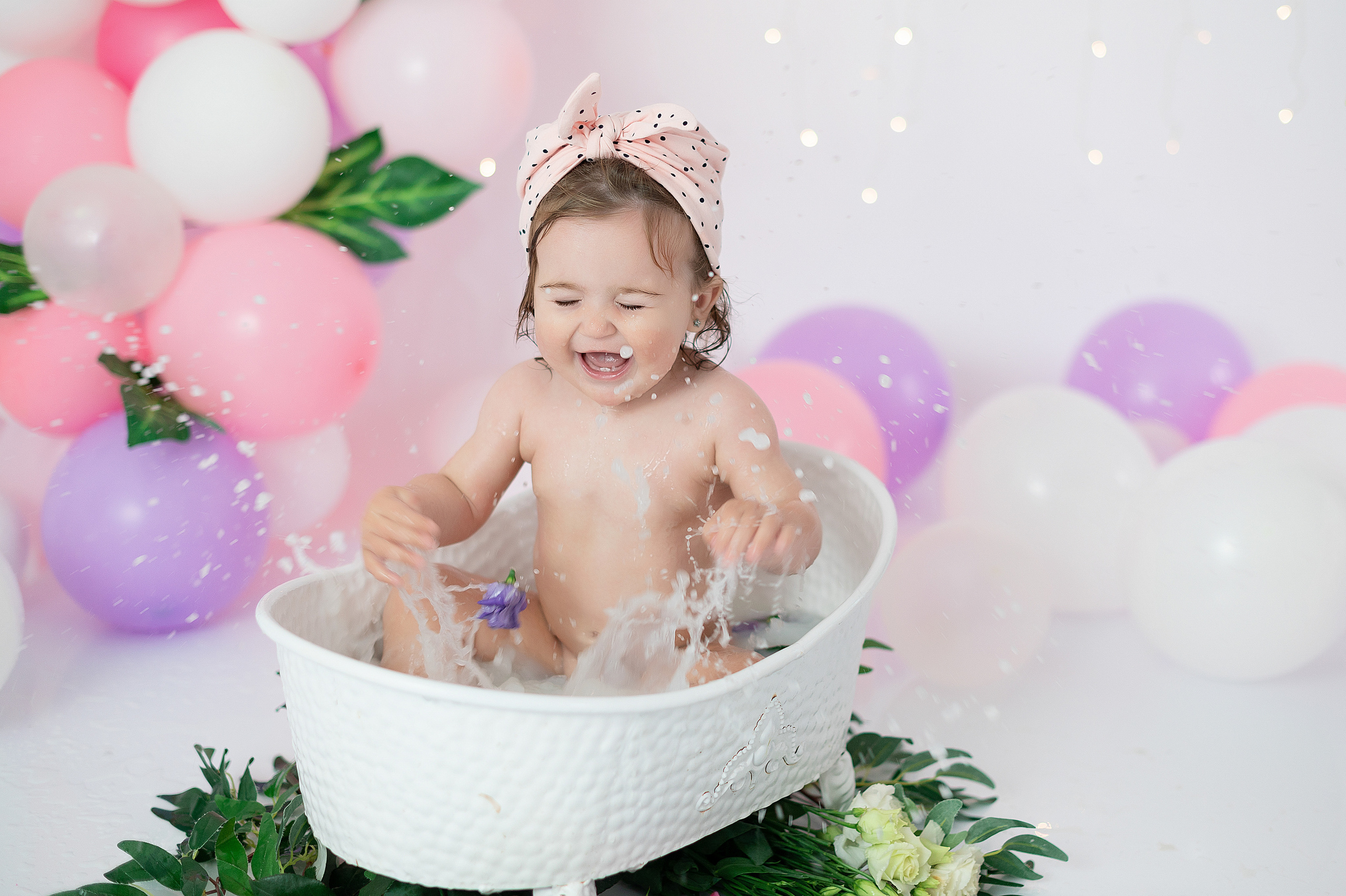 Первый годик Эвелине. Детский и семейный фотограф в Красноярске. Фотосессии новорожденных малышей до 1 месяца