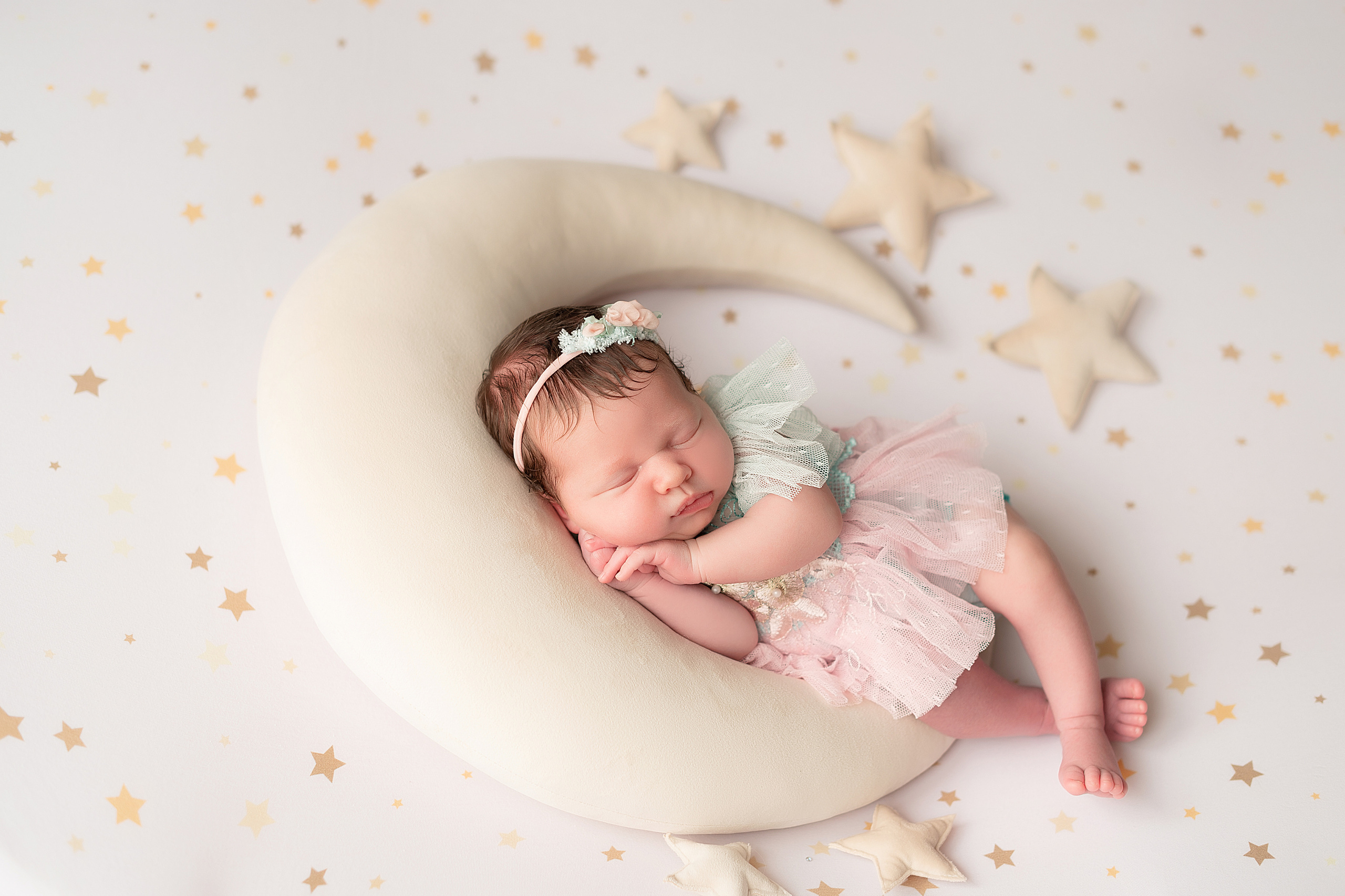 Первая фотосессия Эмилия. Детский и семейный фотограф в Красноярске. Фотосессии новорожденных малышей до 1 месяца