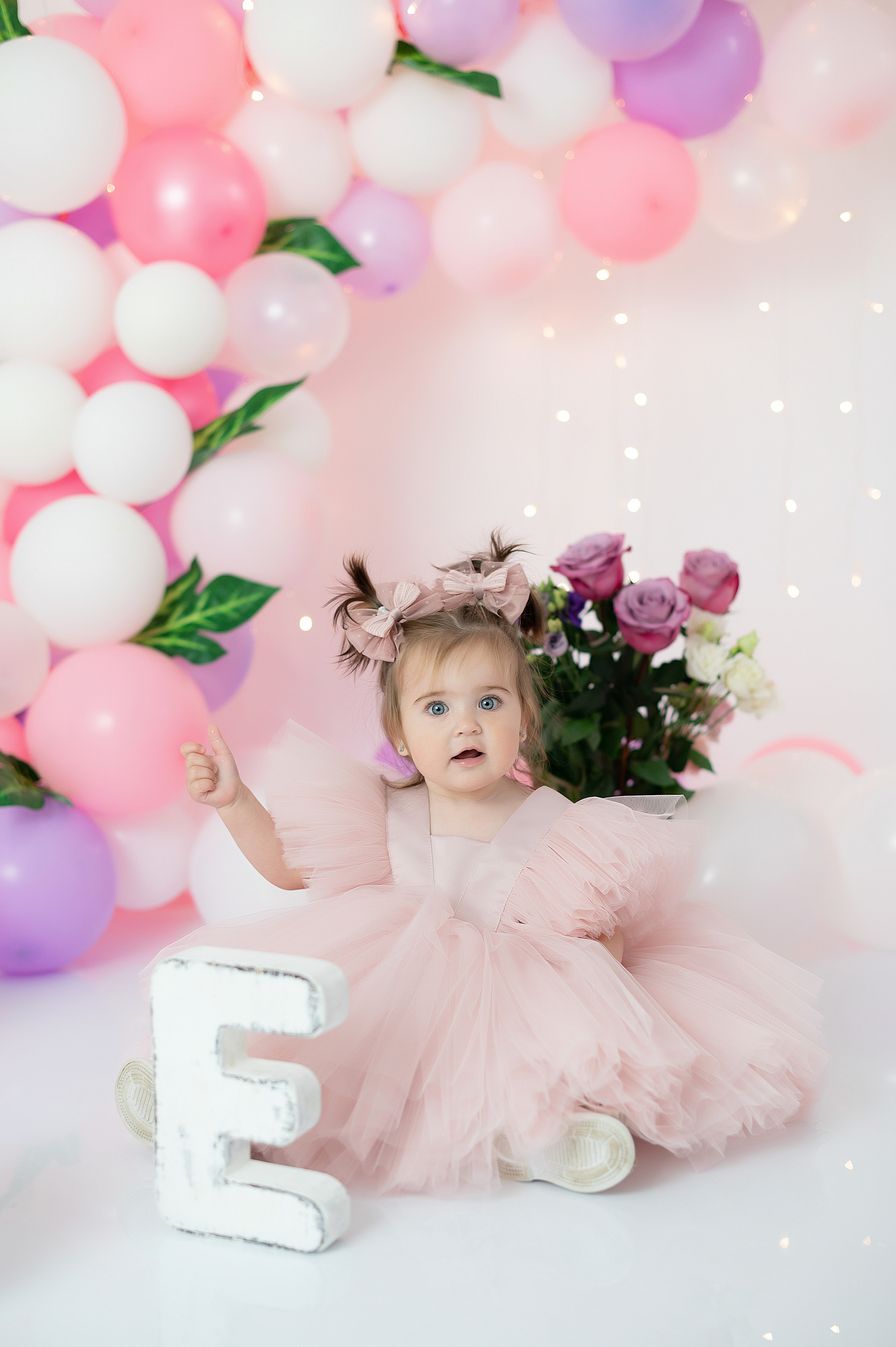 Первый годик Эвелине. Детский и семейный фотограф в Красноярске. Фотосессии новорожденных малышей до 1 месяца