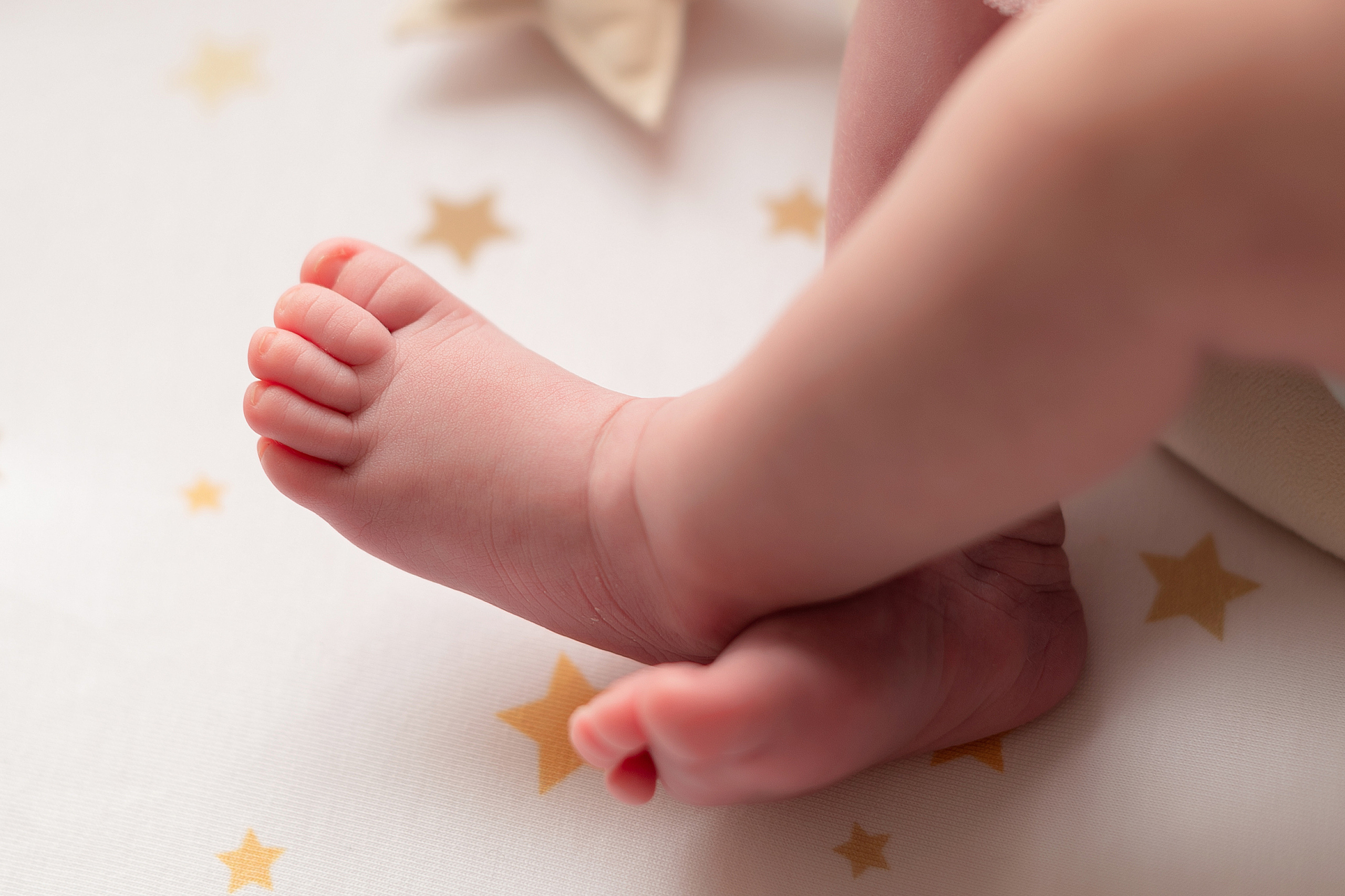 Первая фотосессия Эмилия. Детский и семейный фотограф в Красноярске. Фотосессии новорожденных малышей до 1 месяца