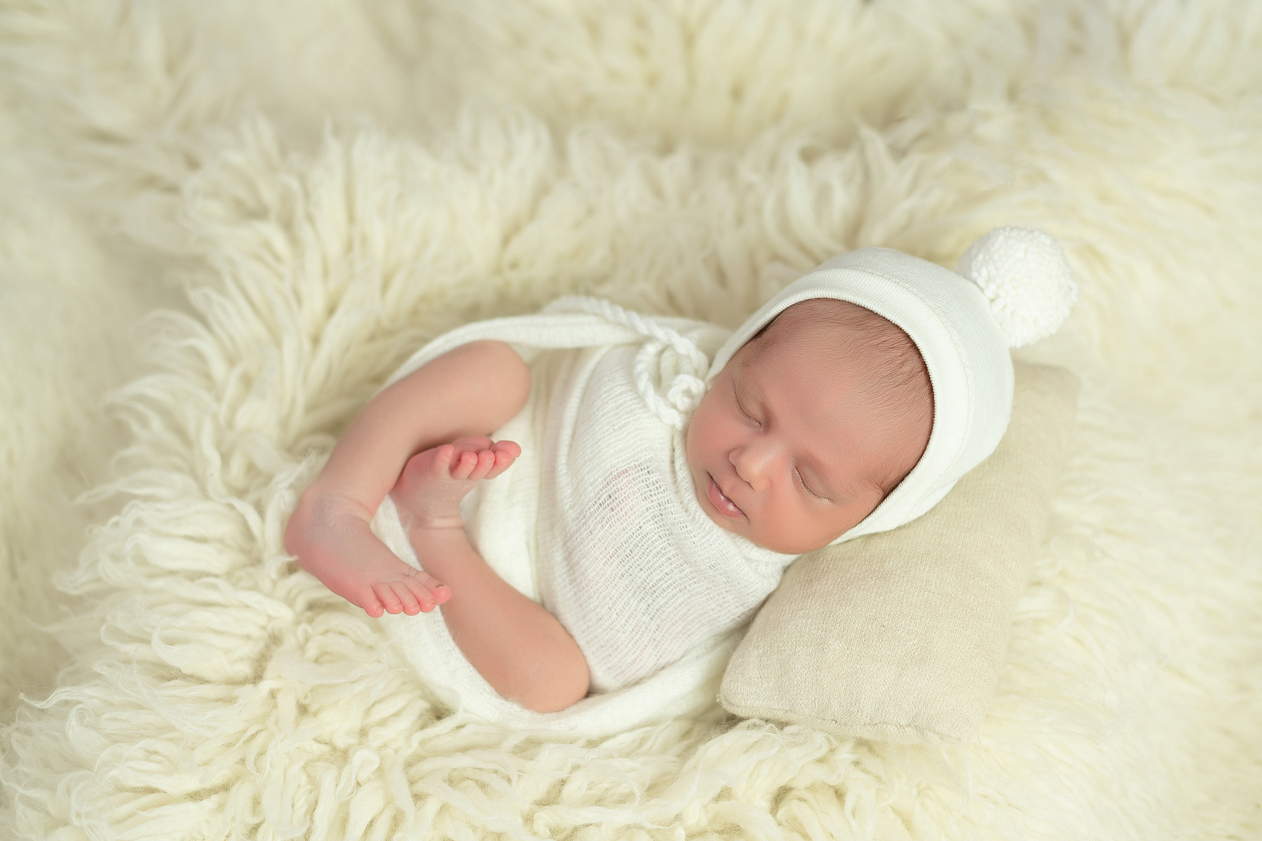 Владимир. Детский и семейный фотограф в Красноярске. Фотосессии новорожденных малышей до 1 месяца