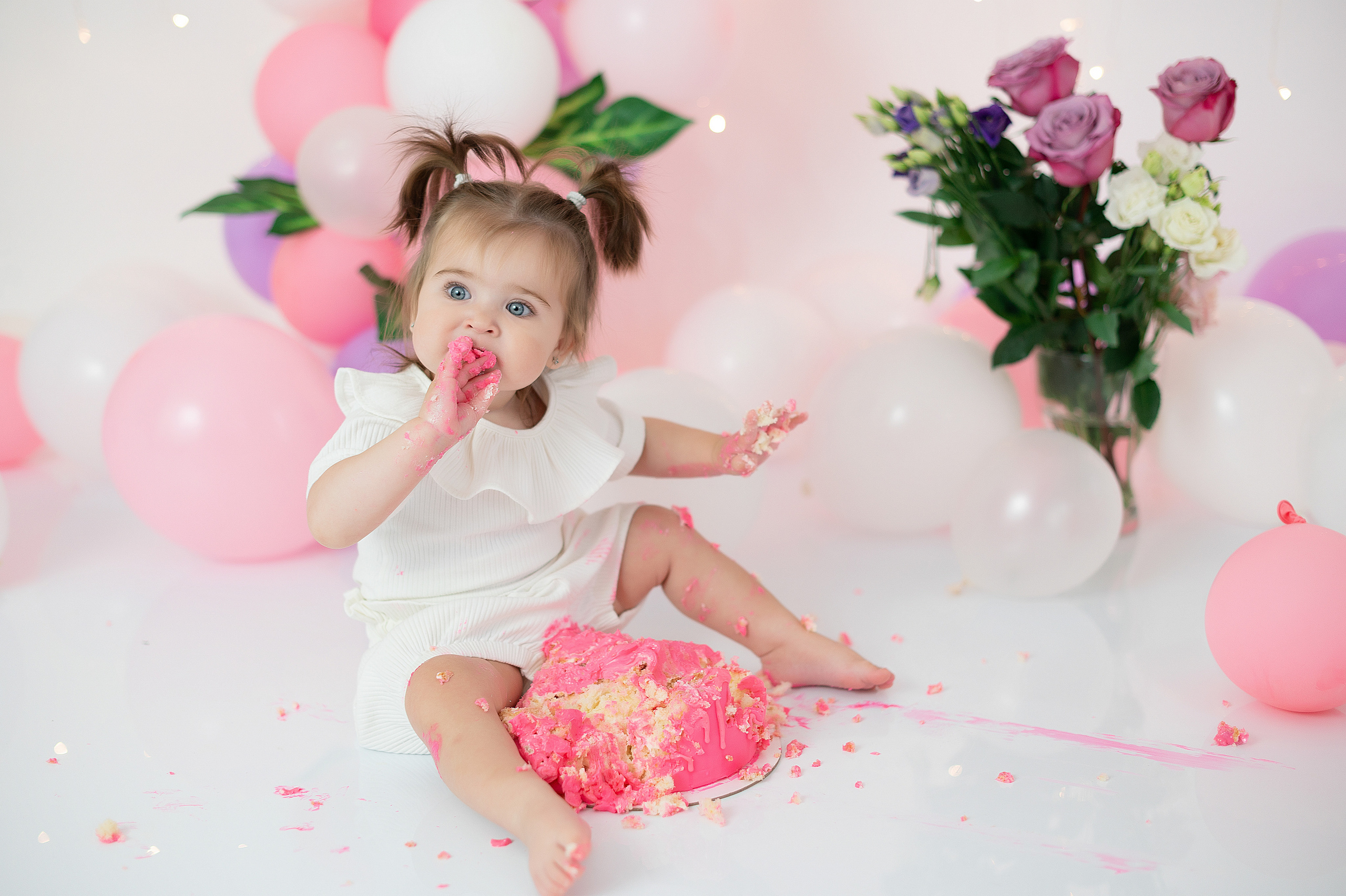 Первый годик Эвелине. Детский и семейный фотограф в Красноярске. Фотосессии новорожденных малышей до 1 месяца