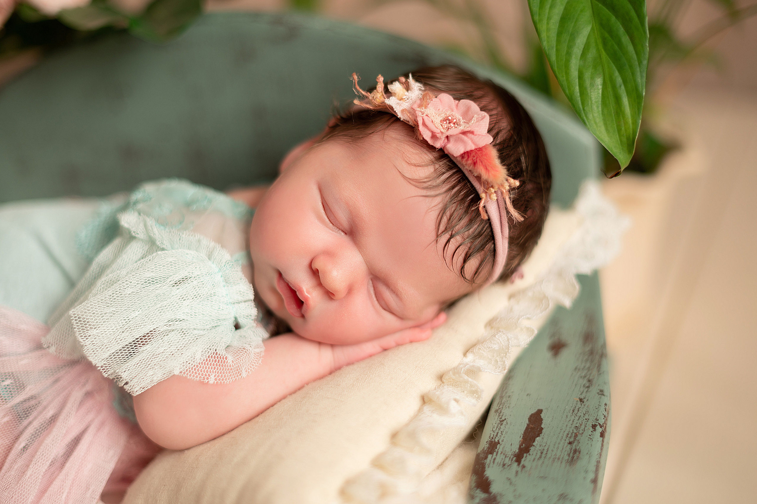 Первая фотосессия Эмилия. Детский и семейный фотограф в Красноярске. Фотосессии новорожденных малышей до 1 месяца