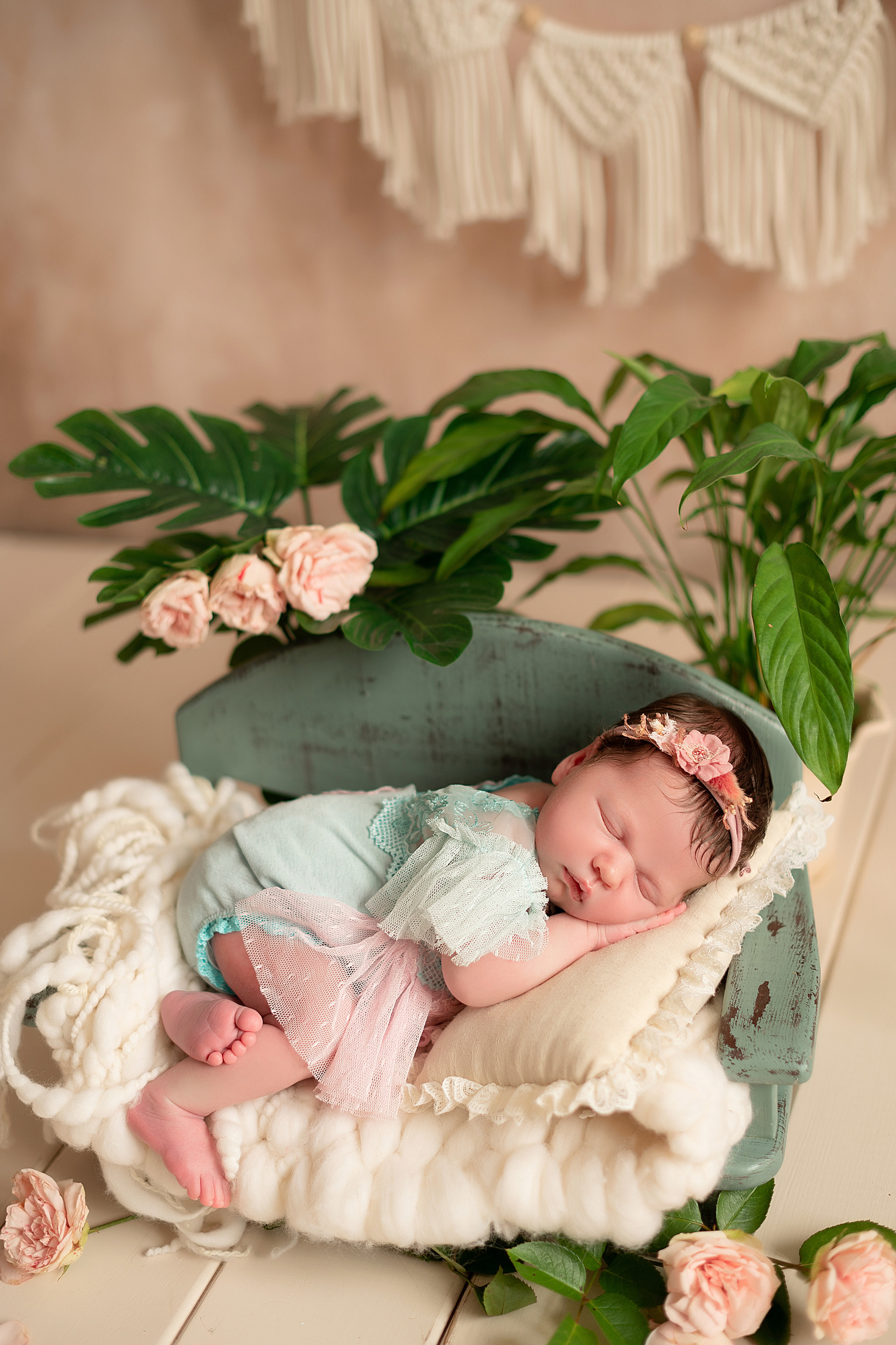 Первая фотосессия Эмилия. Детский и семейный фотограф в Красноярске. Фотосессии новорожденных малышей до 1 месяца