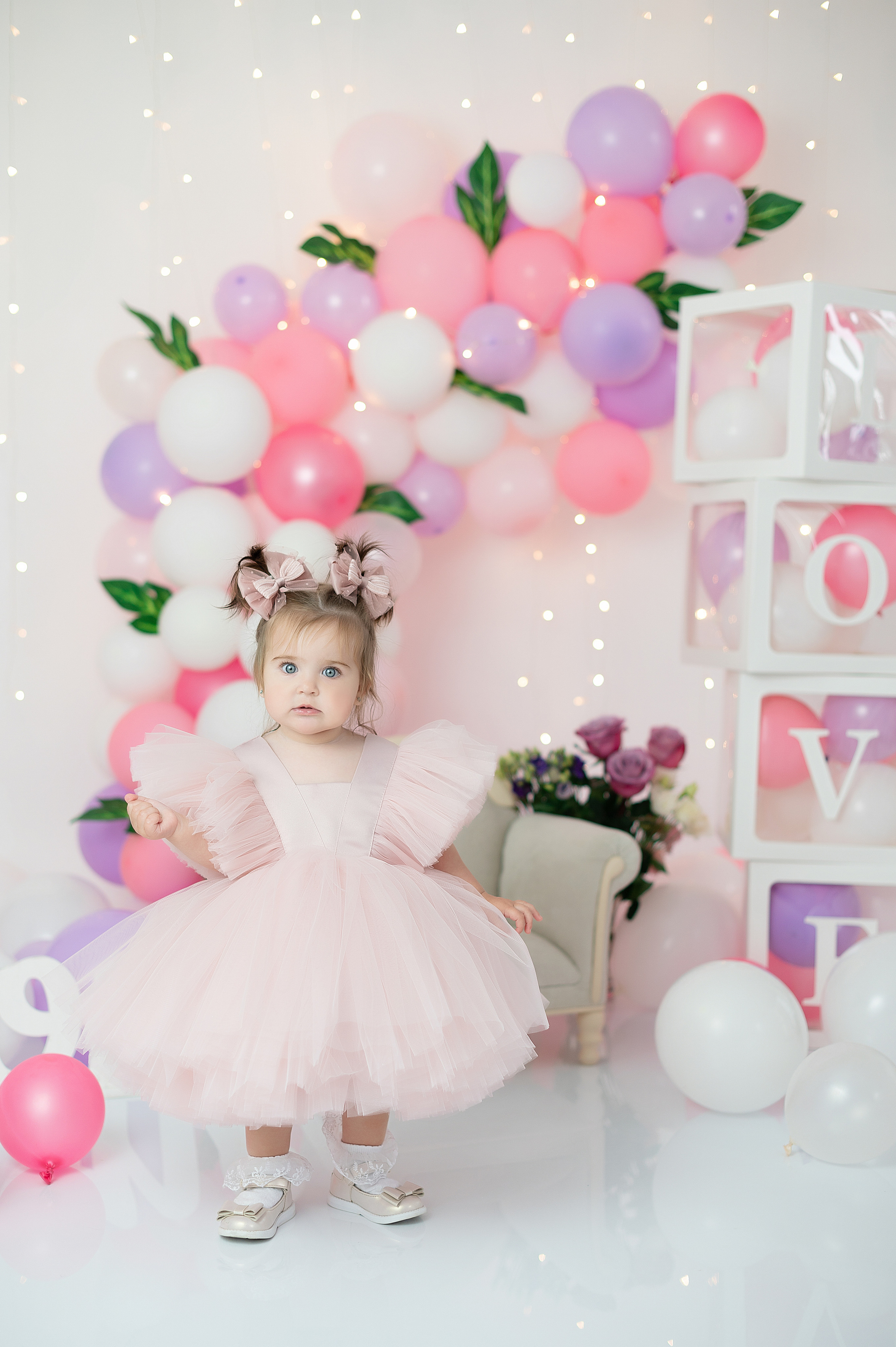 Первый годик Эвелине. Детский и семейный фотограф в Красноярске. Фотосессии новорожденных малышей до 1 месяца