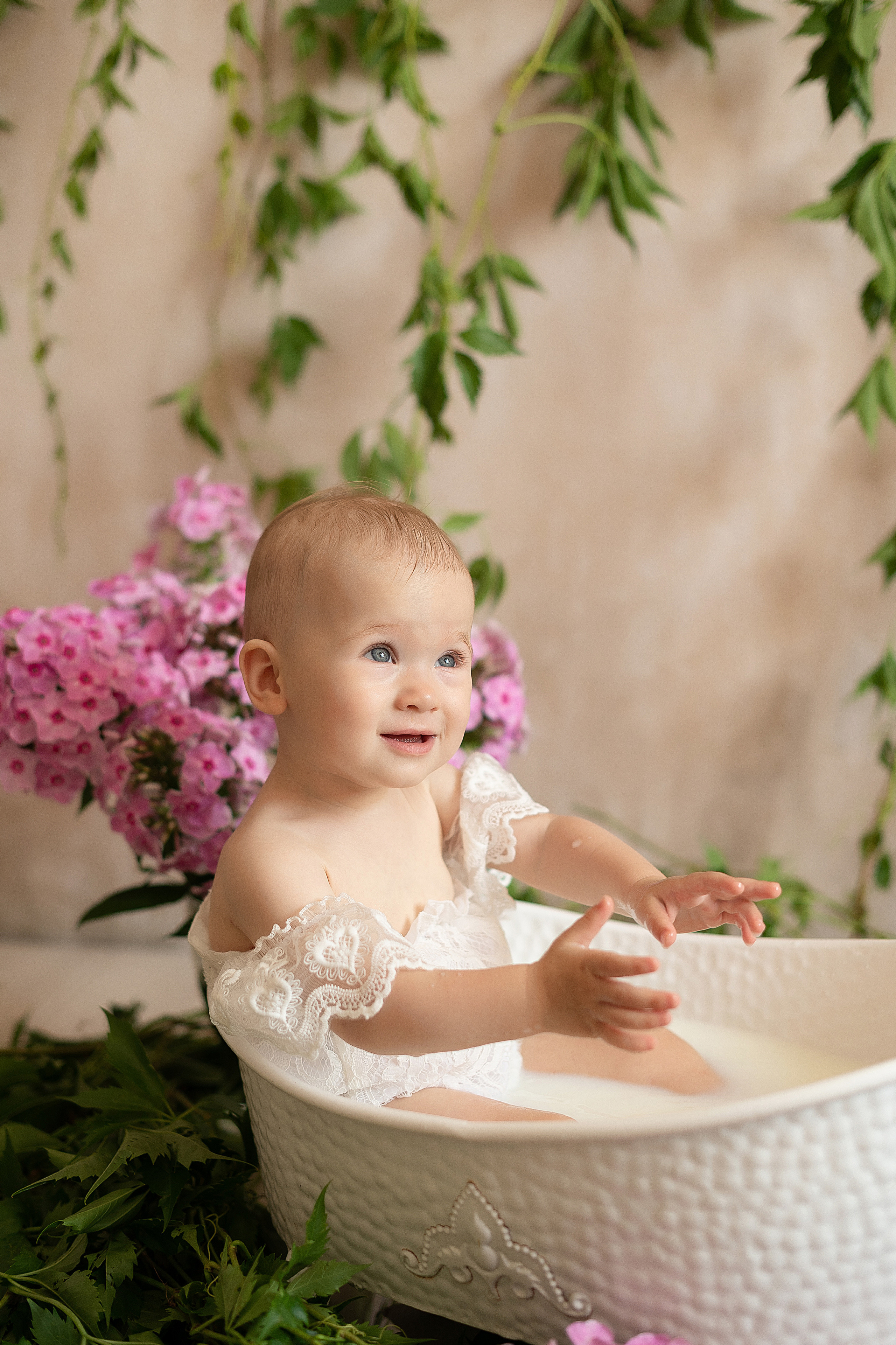 Первый годик Полине. Детский и семейный фотограф в Красноярске. Фотосессии новорожденных малышей до 1 месяца