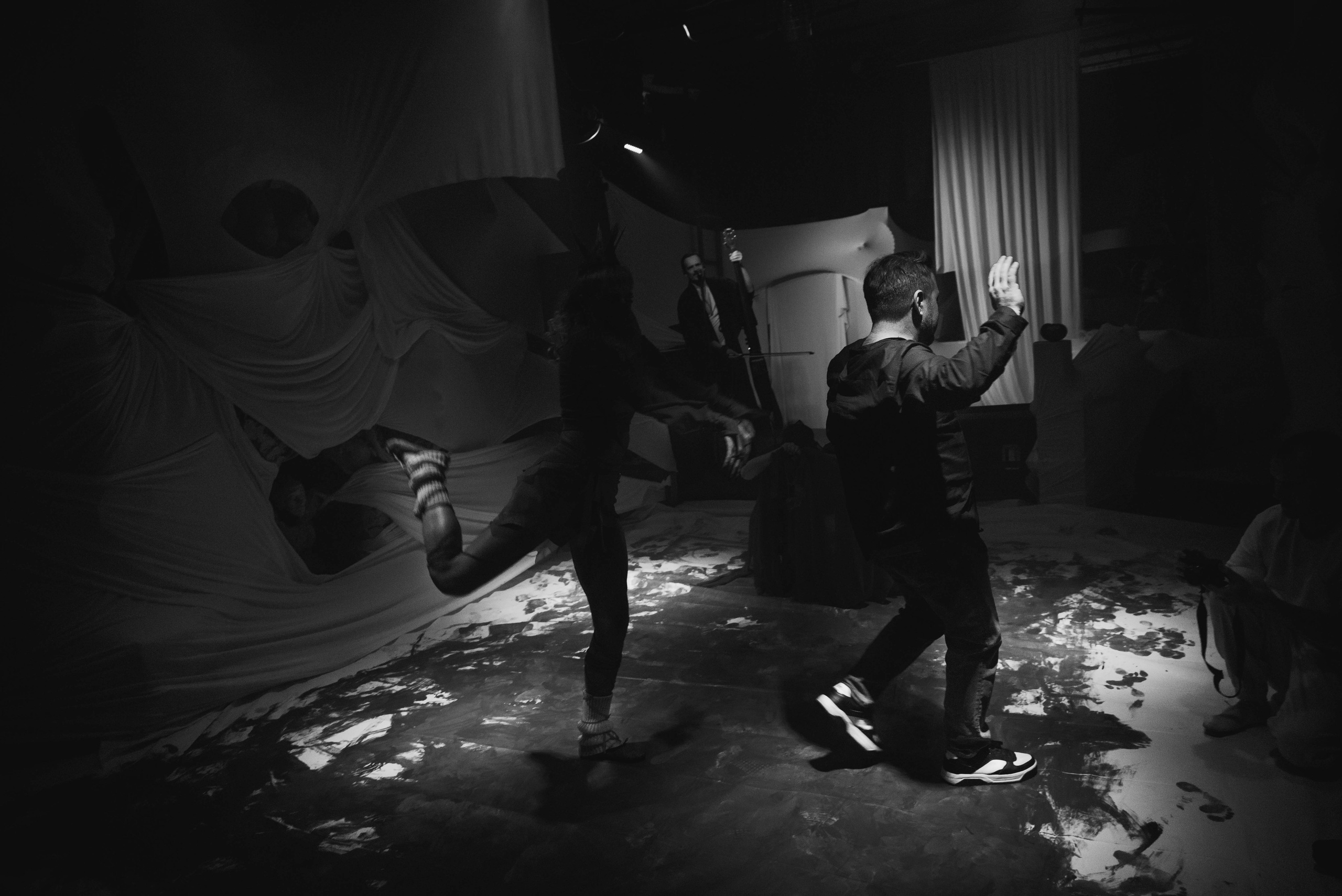 Перфоманс «Хуже». Репортажный и портретный фотограф в Воронеже