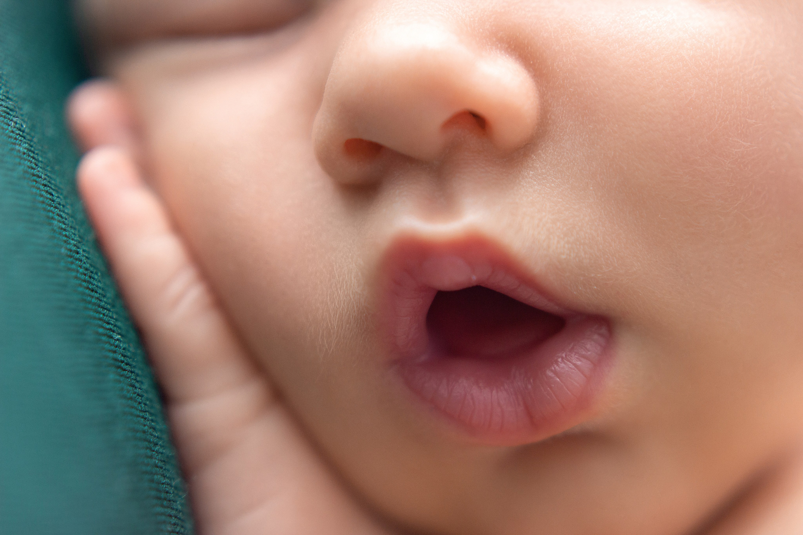 с сыпью на личике