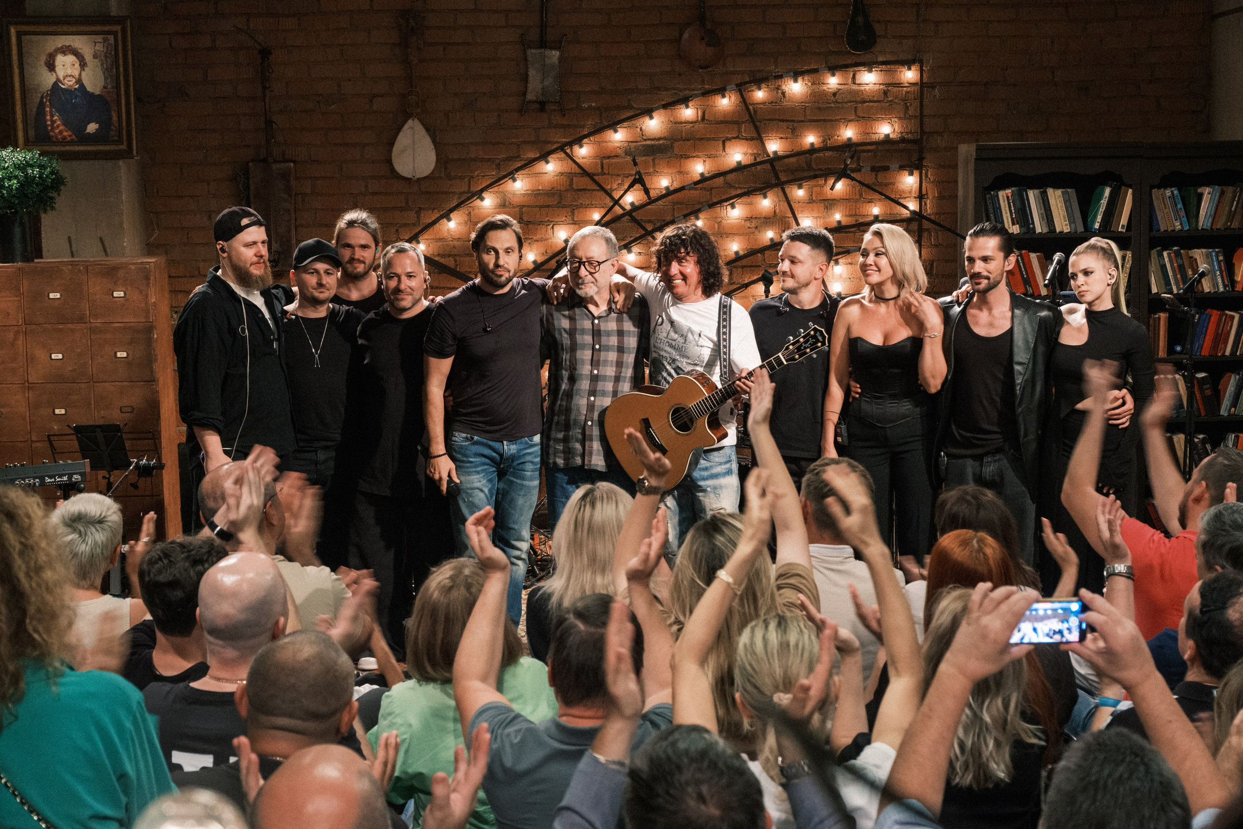 Квартирник у Маргулиса. Александр Ревва (Артур Пирожков). Профессиональный фотограф в Москве и МО Денис Кулешов