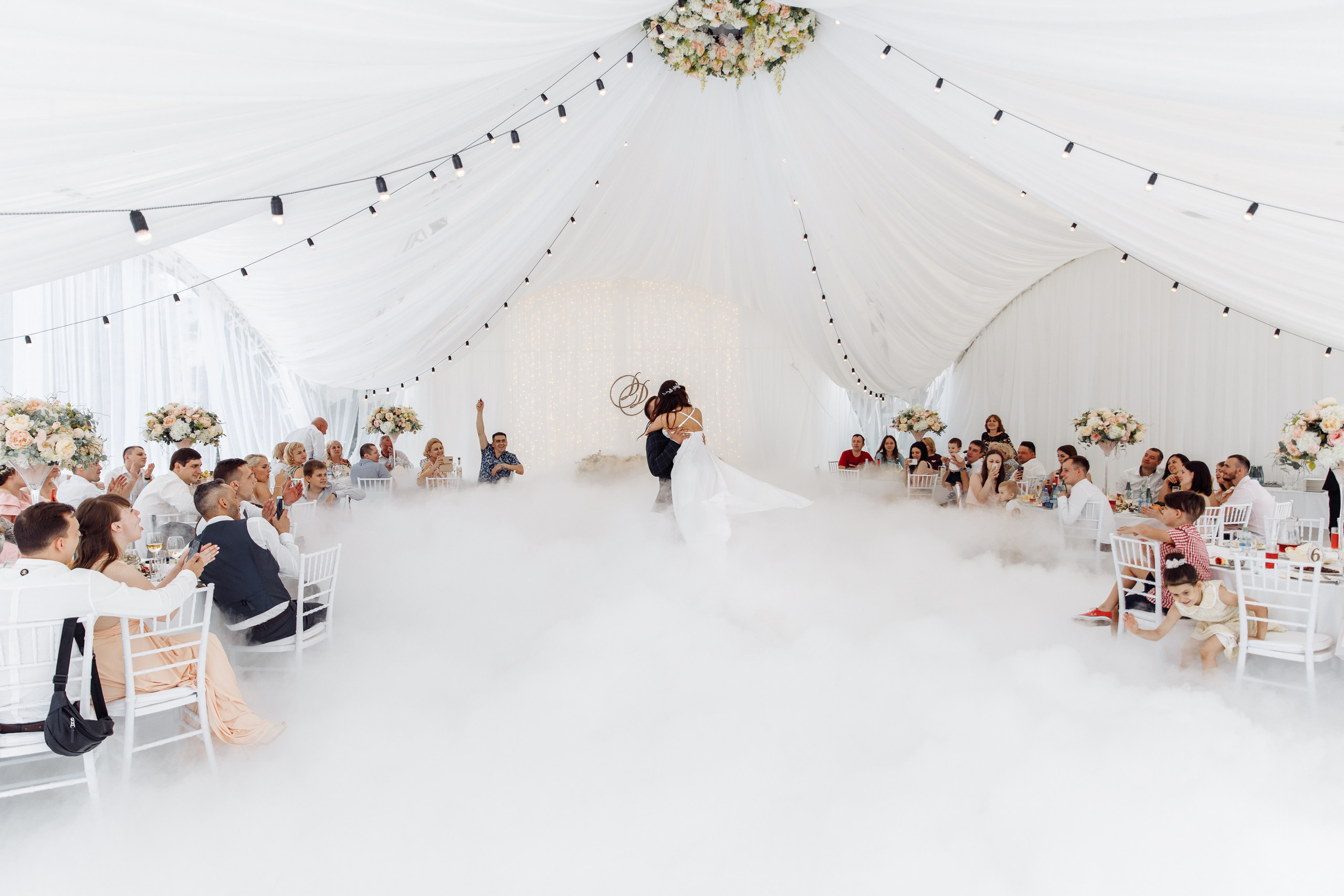 На кабрике. Свадебный фотограф москва