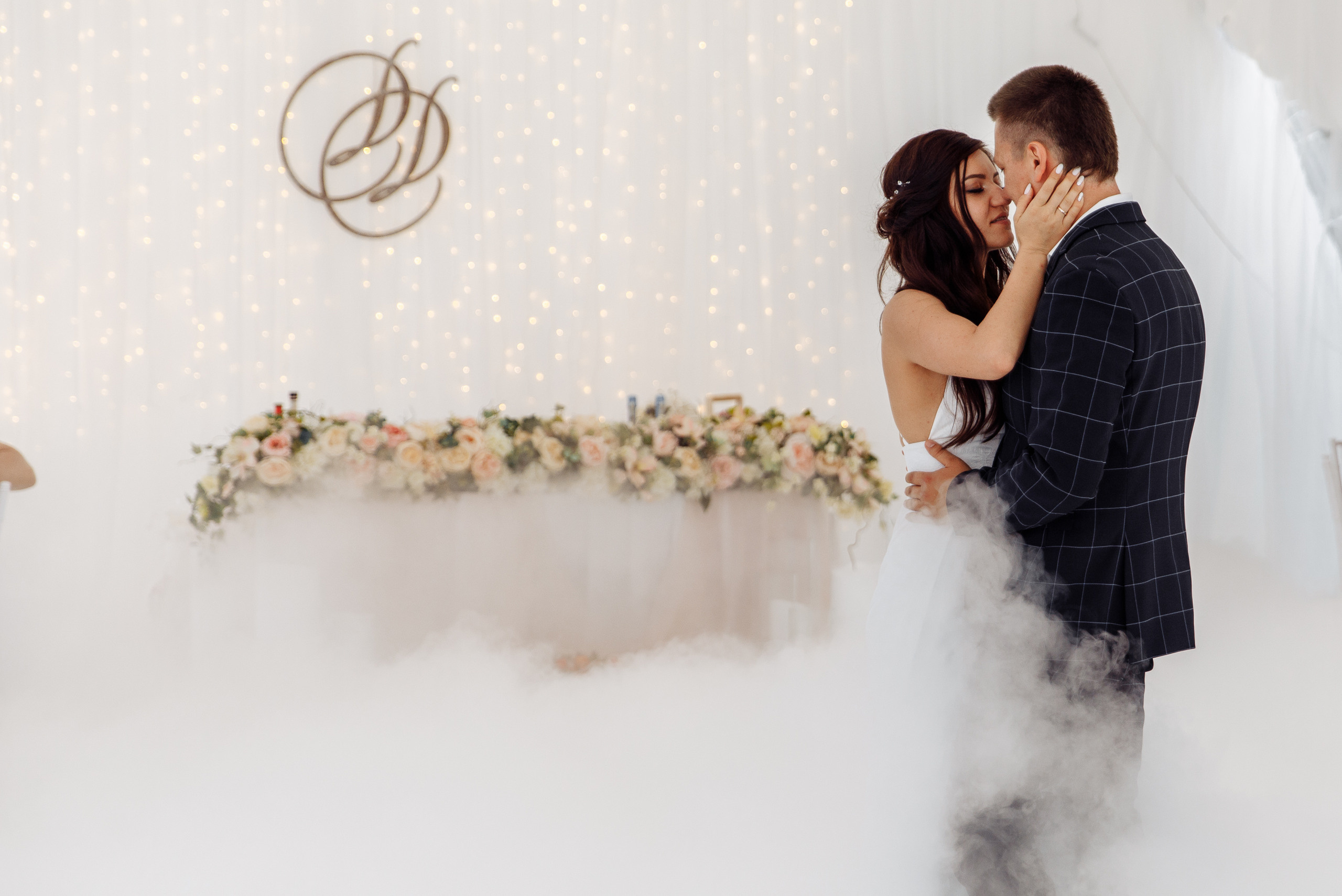 На кабрике. Свадебный фотограф москва