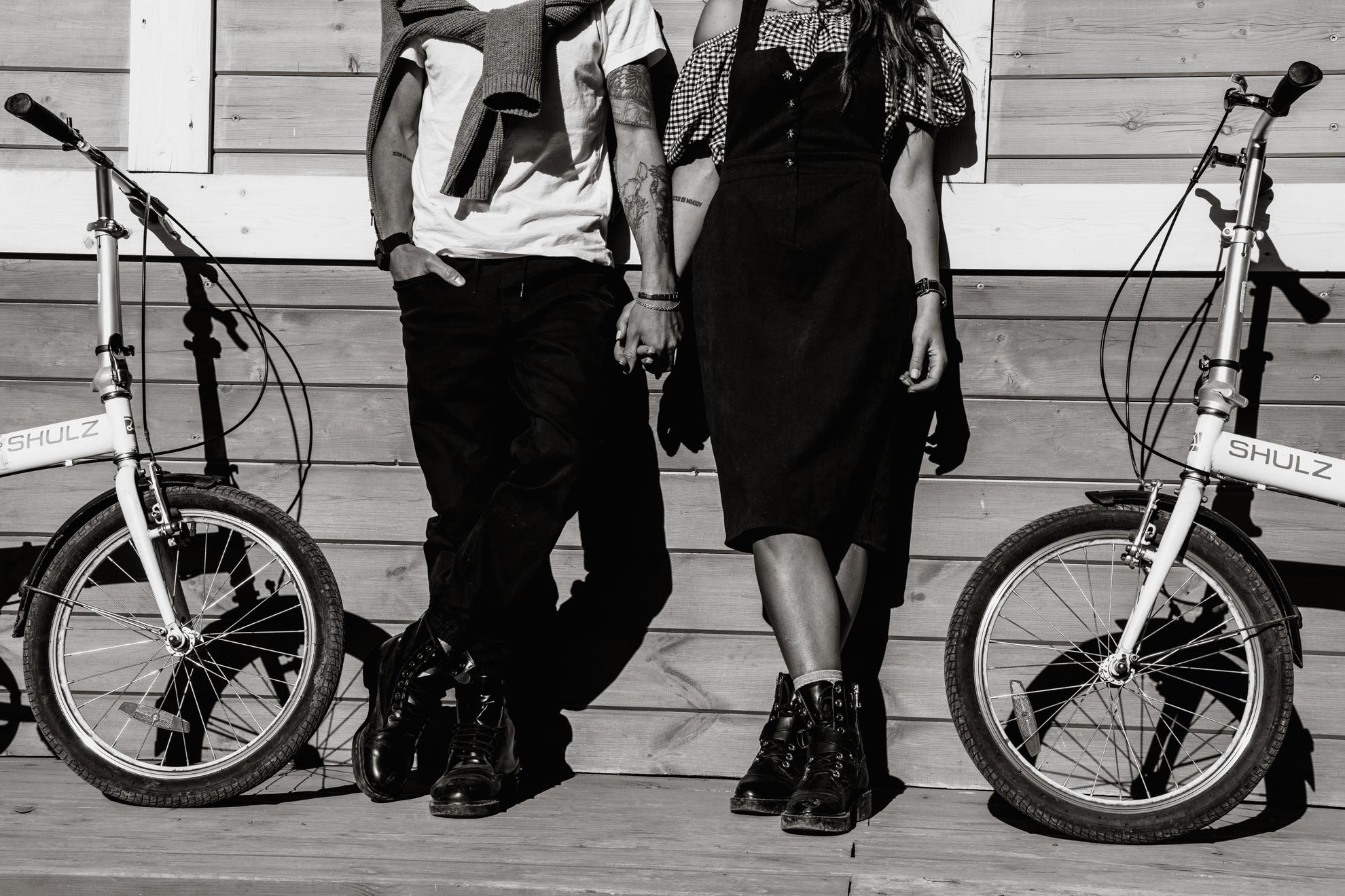 У домика. Свадебный фотограф москва