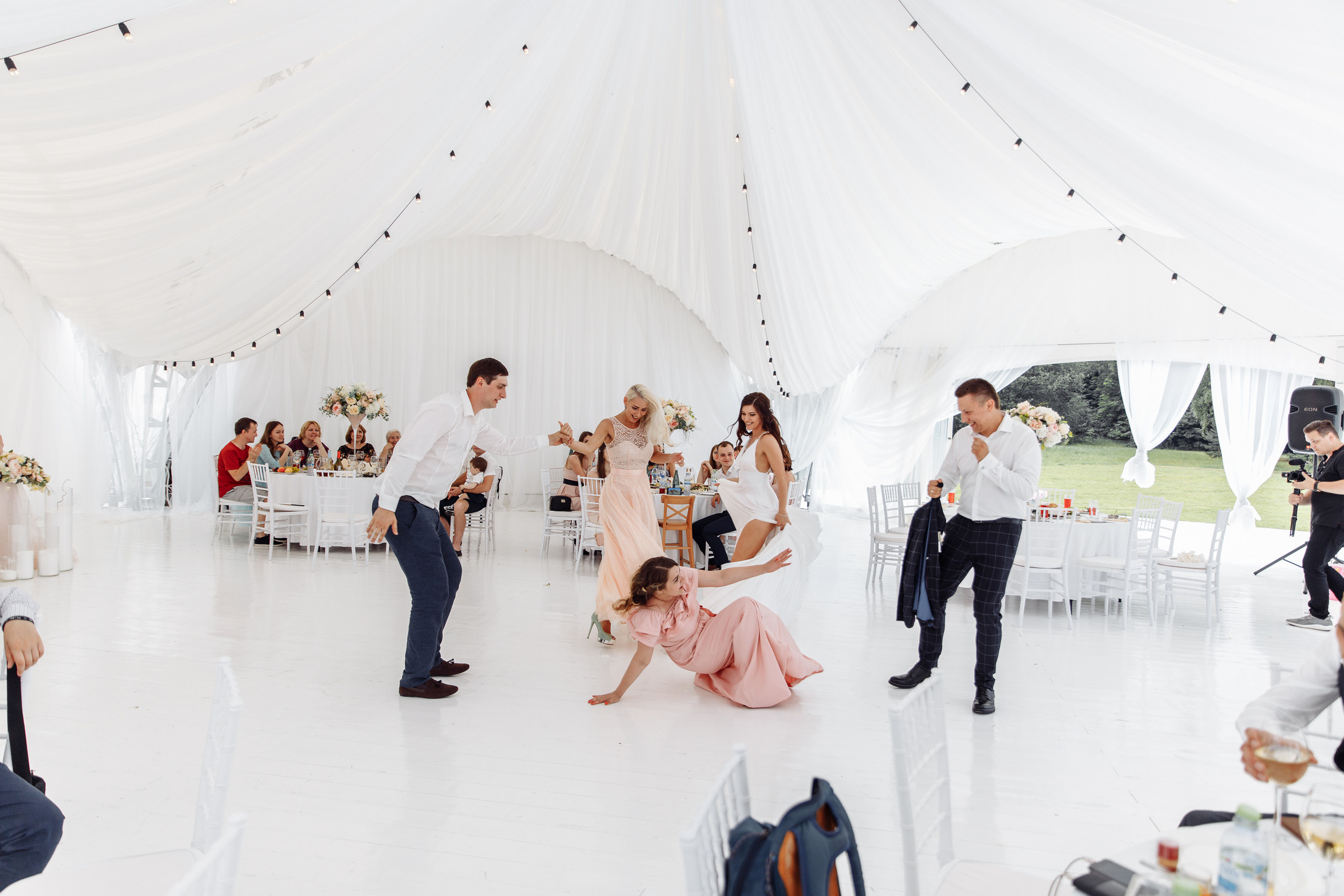 На кабрике. Свадебный фотограф москва