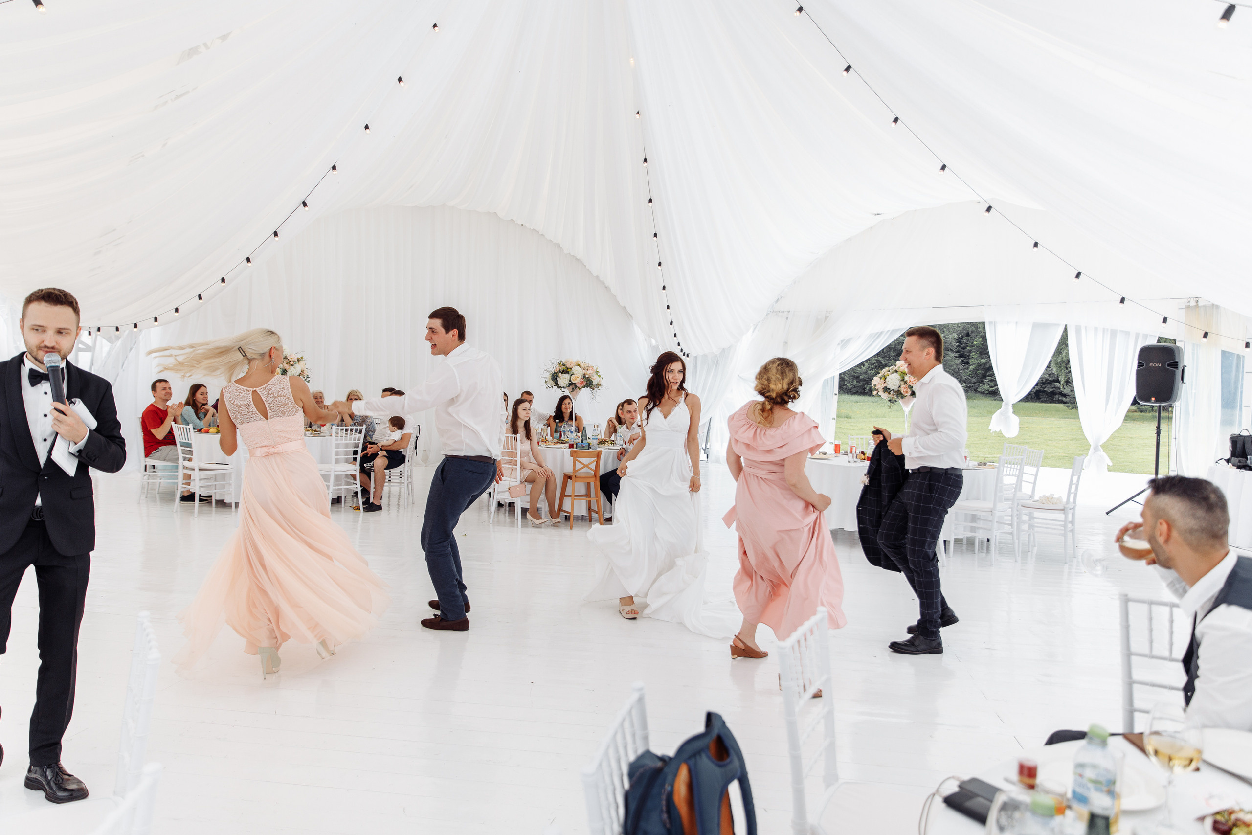 На кабрике. Свадебный фотограф москва