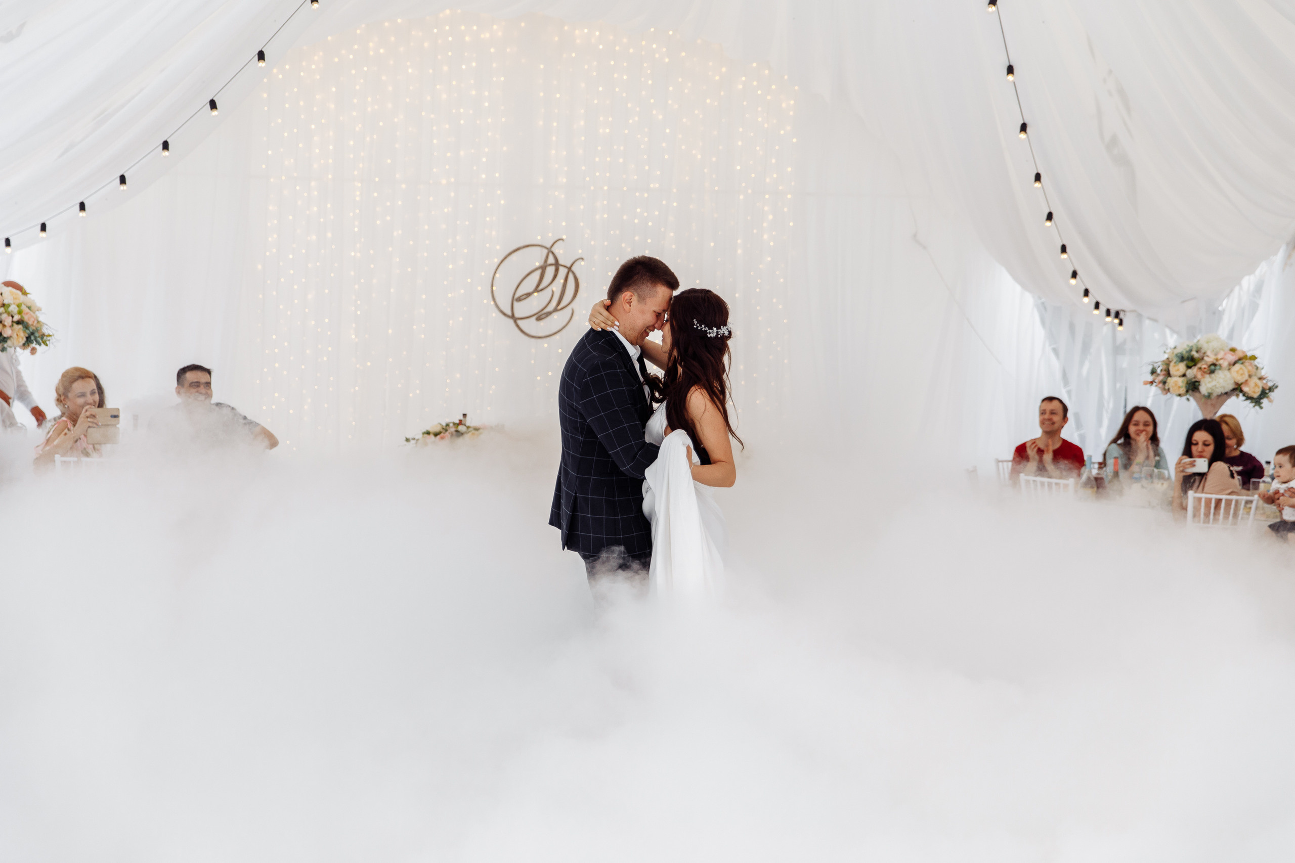 На кабрике. Свадебный фотограф москва